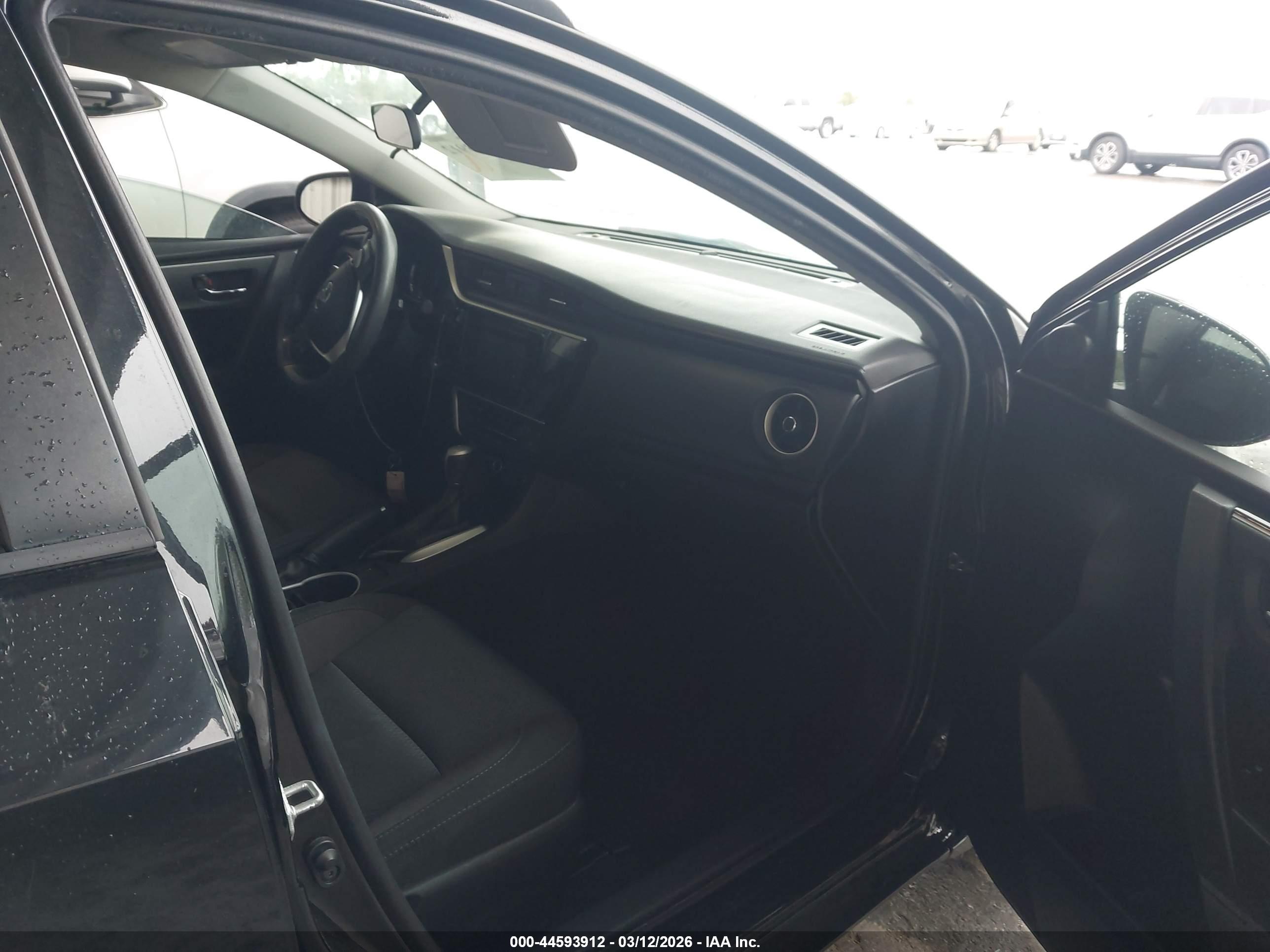 TOYOTA COROLLA image 5