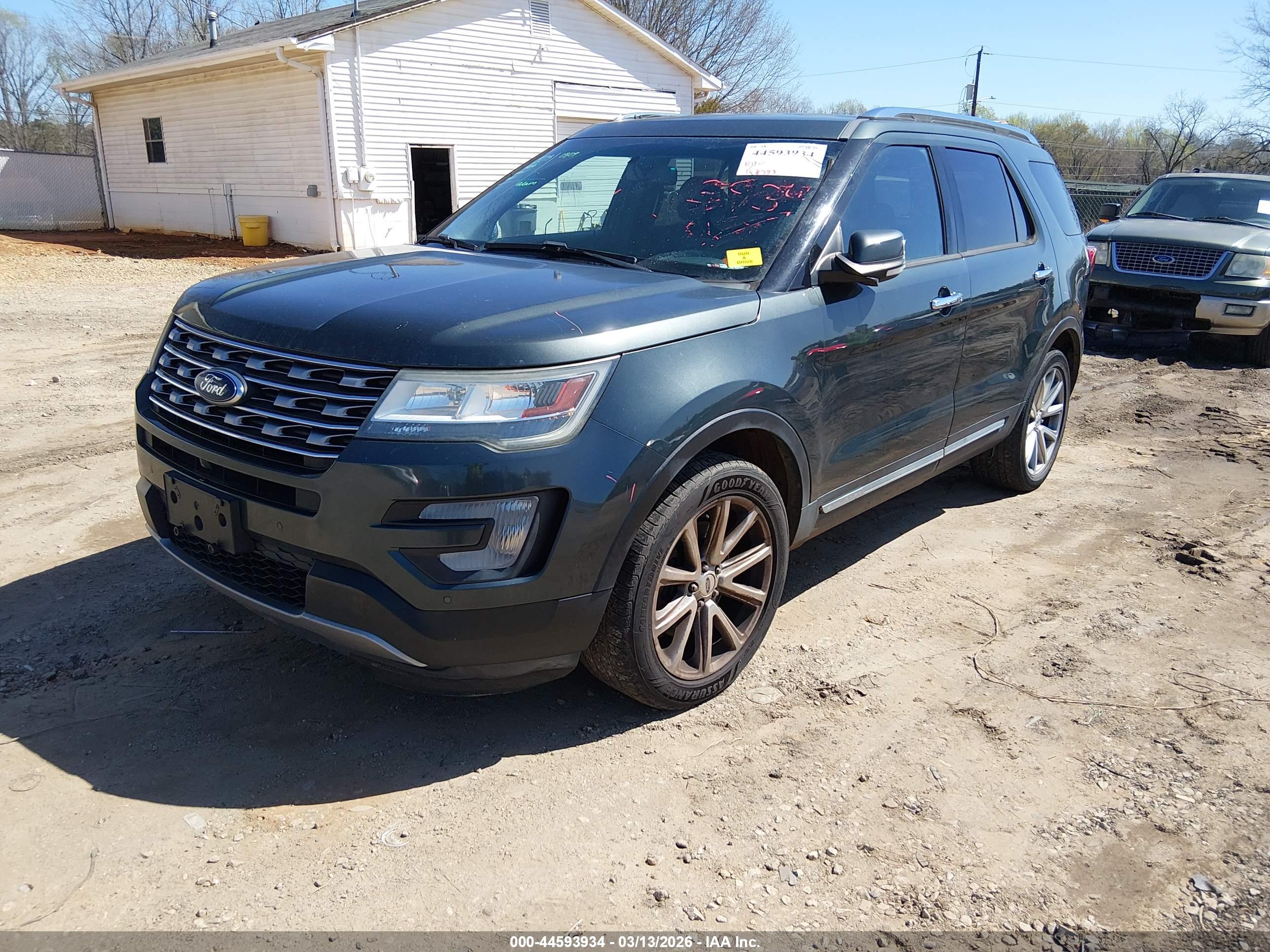 FORD EXPLORER image 2