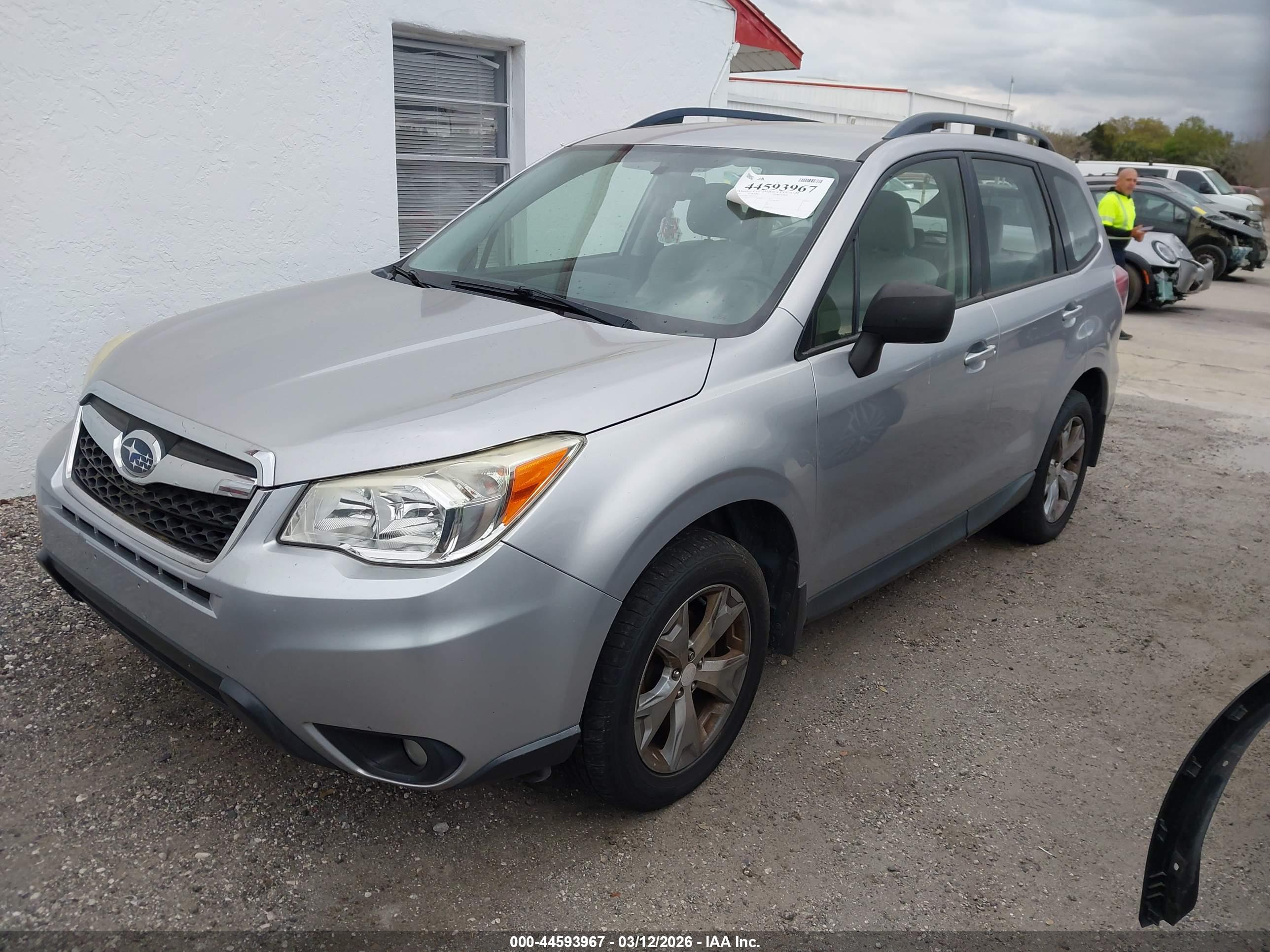 SUBARU FORESTER image 2