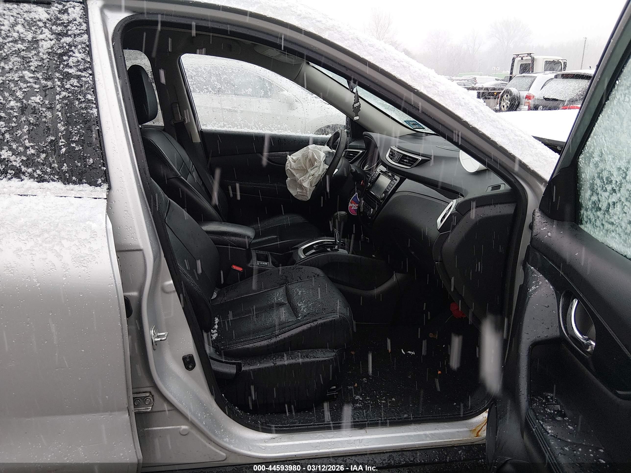 NISSAN ROGUE image 5