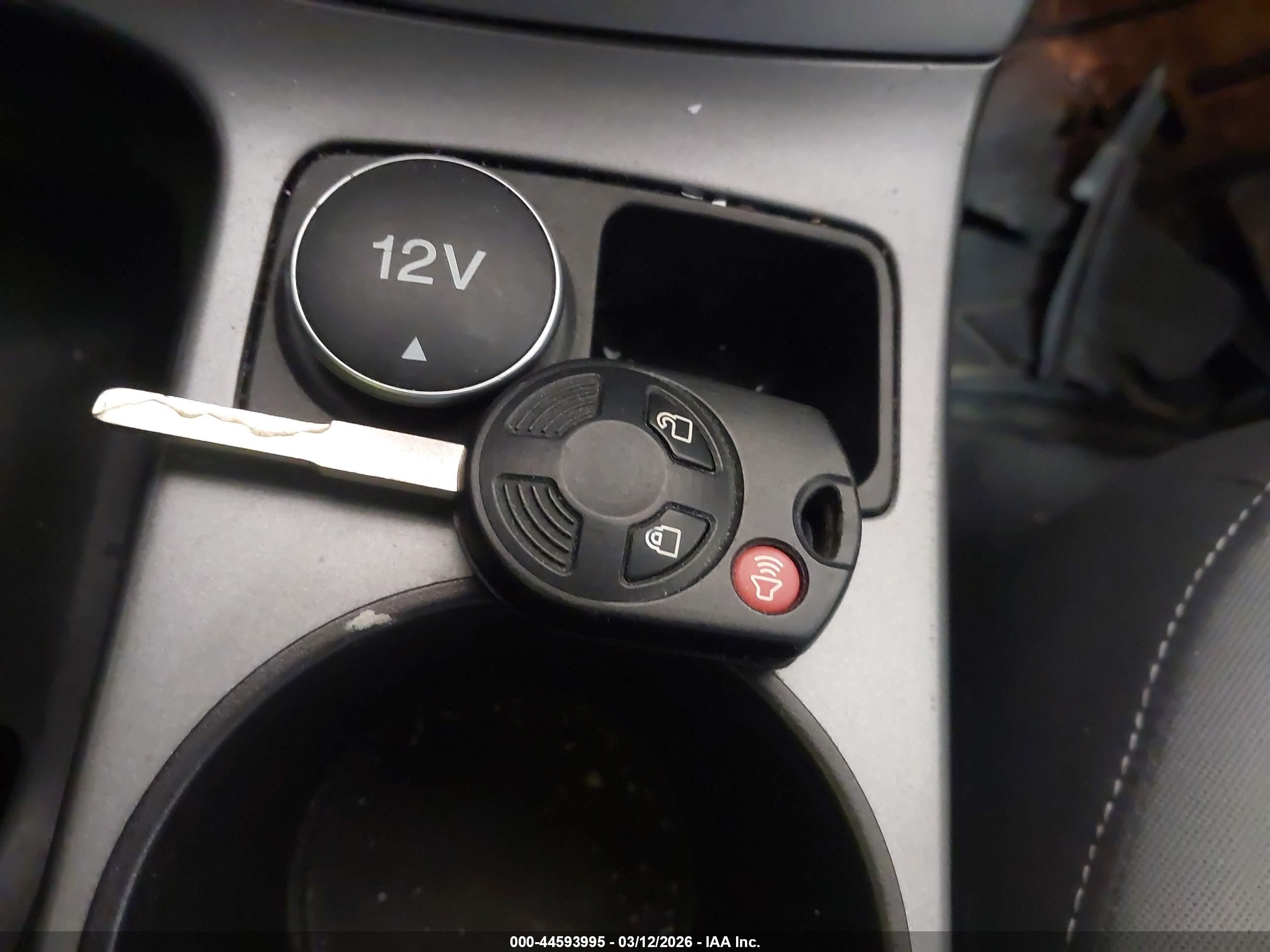 FORD ESCAPE image 11