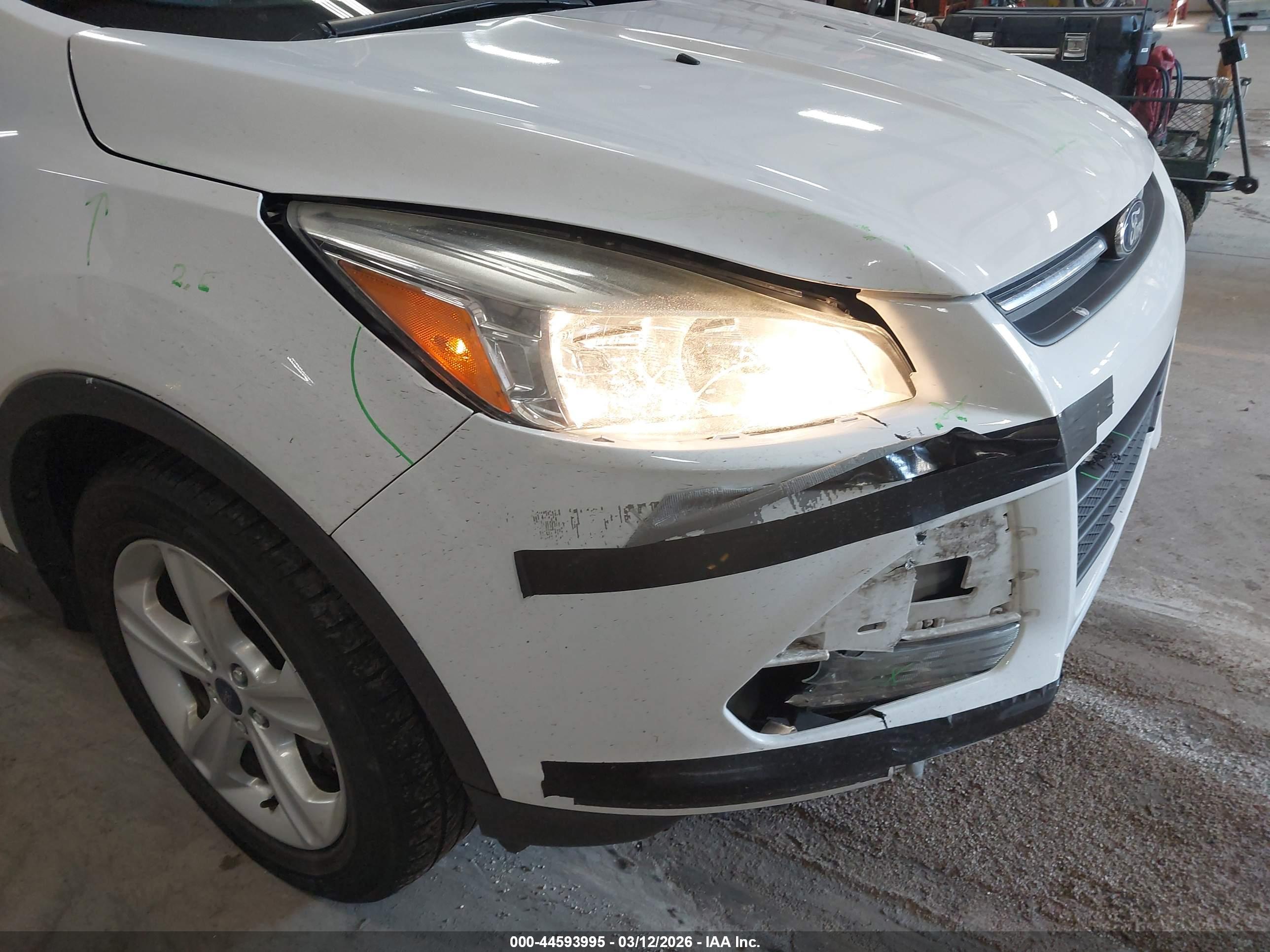 FORD ESCAPE image 6