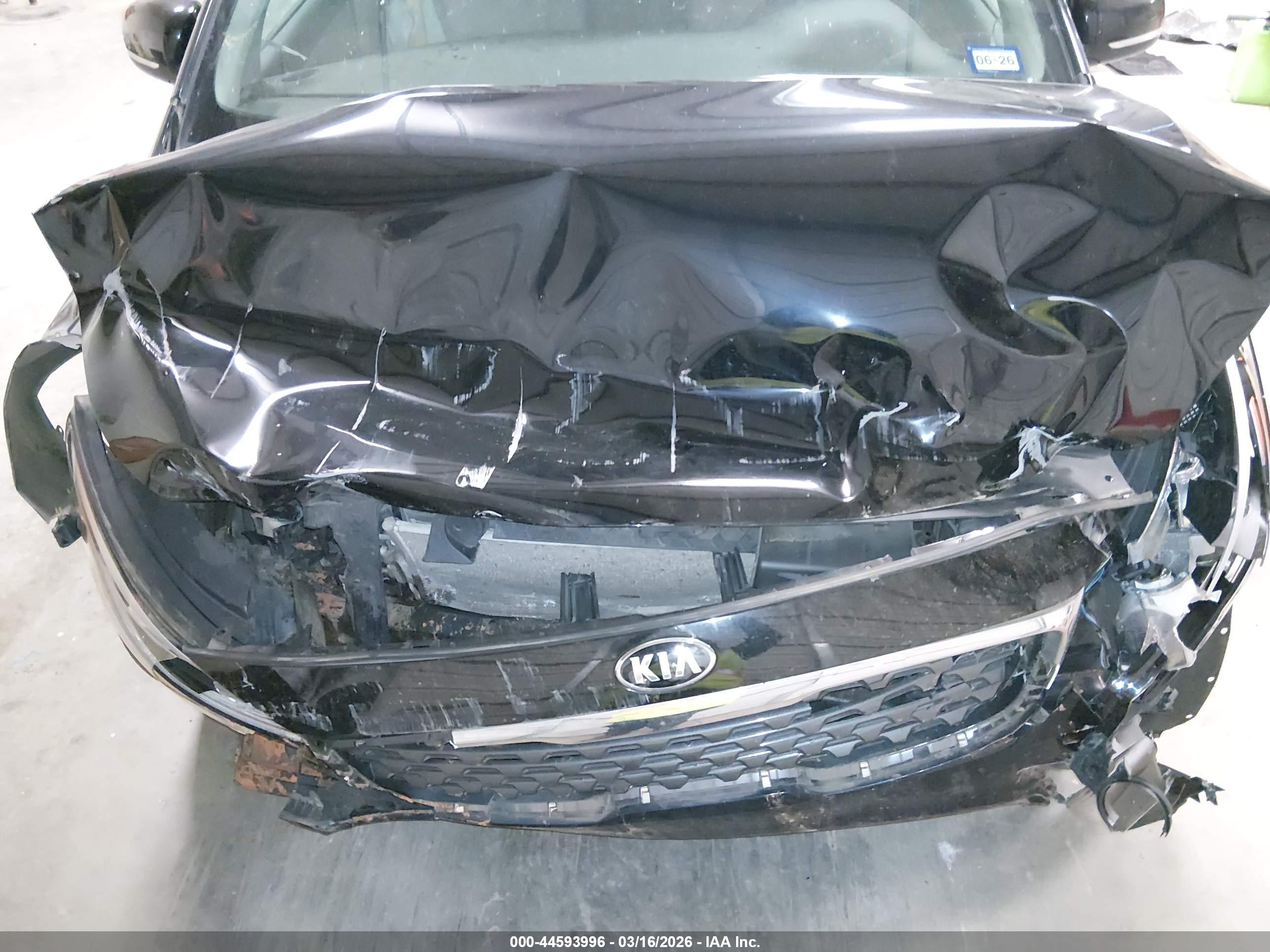 KIA SEDONA image 10