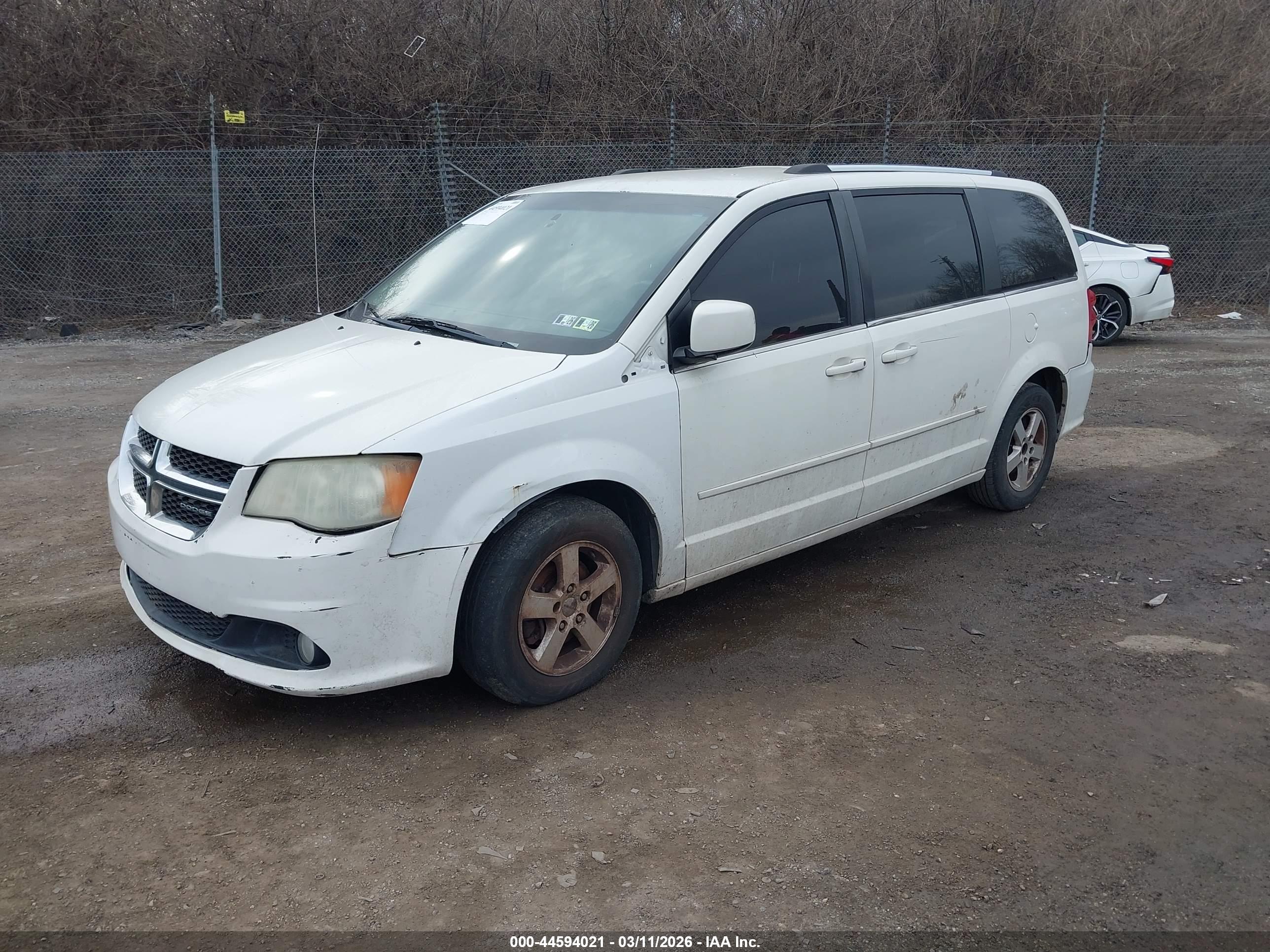 DODGE GRAND image 2