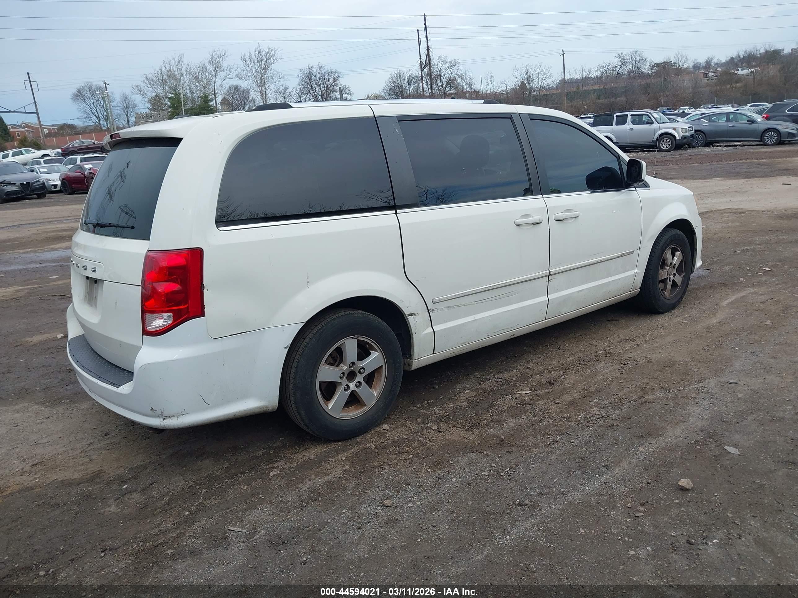 DODGE GRAND image 4