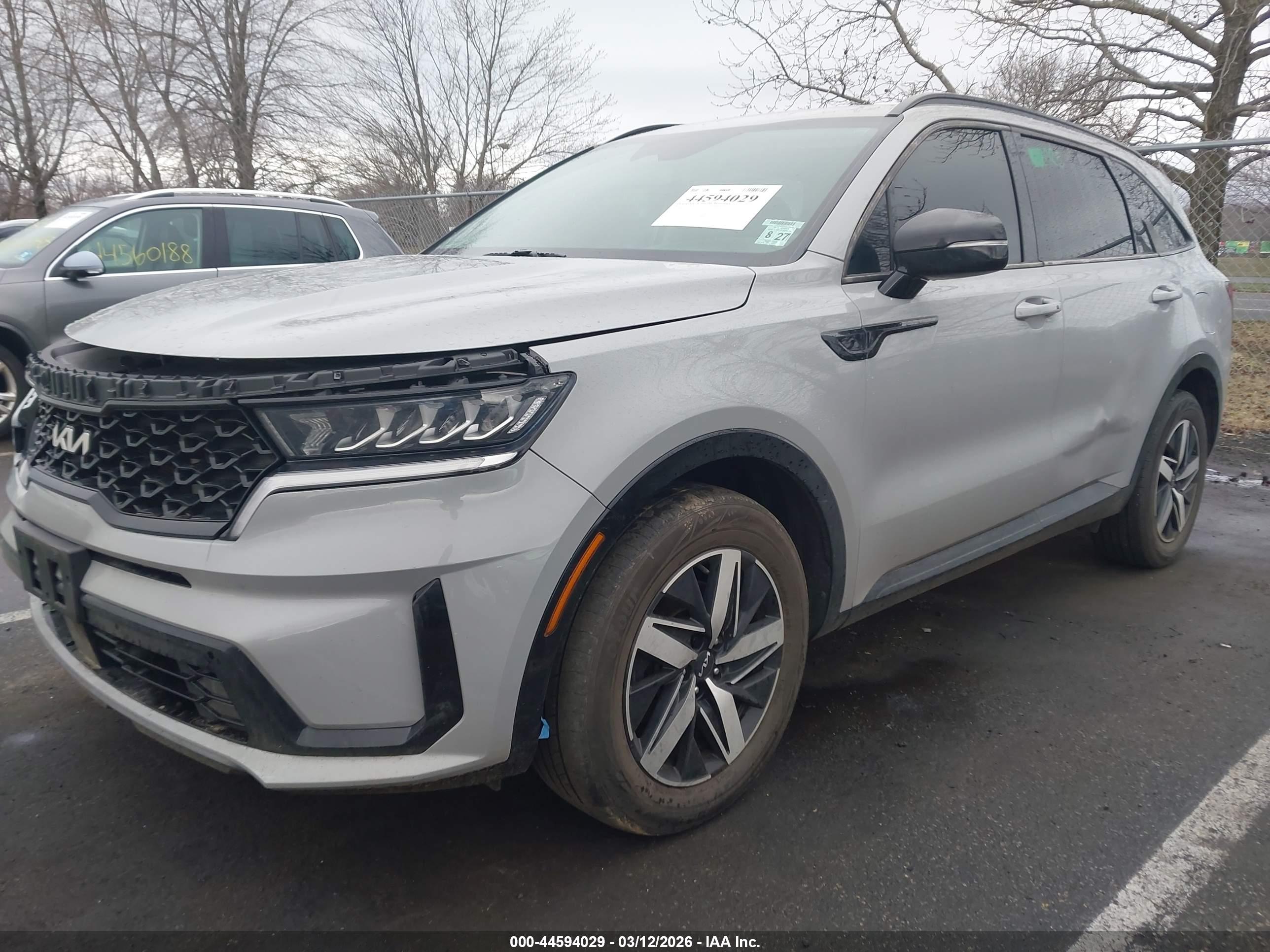 KIA SORENTO image 2
