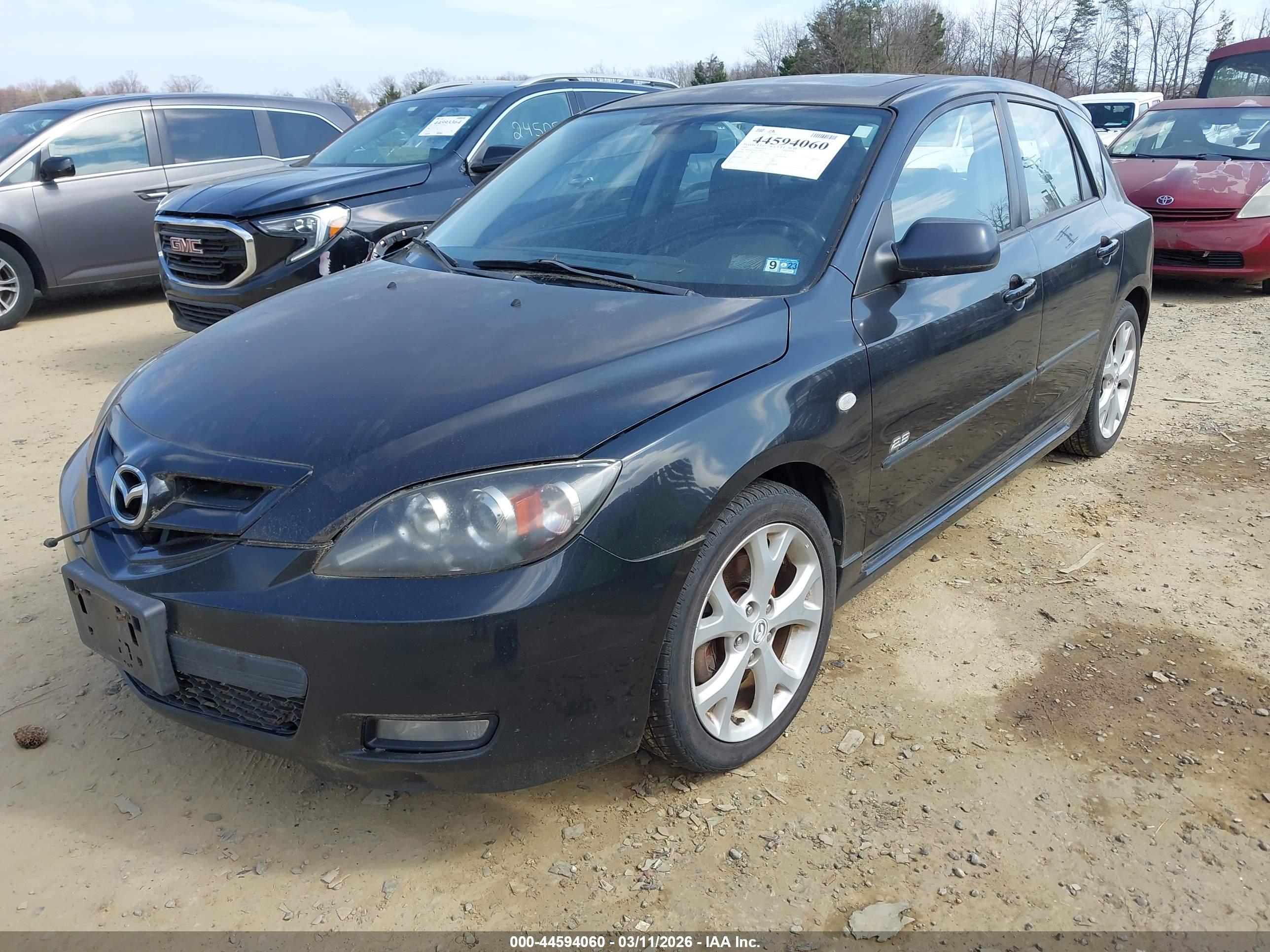MAZDA MAZDA3 image 2