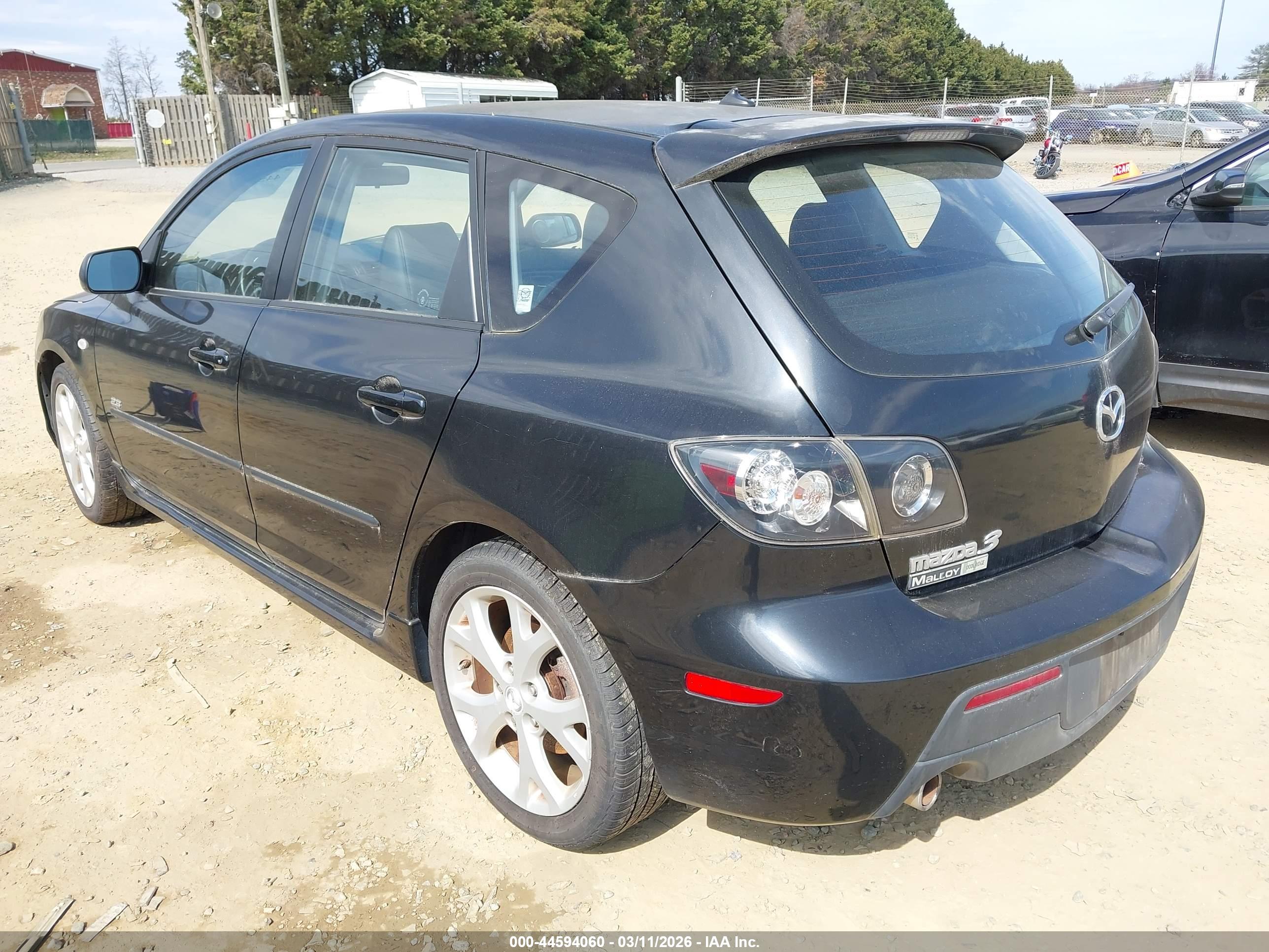 MAZDA MAZDA3 image 3