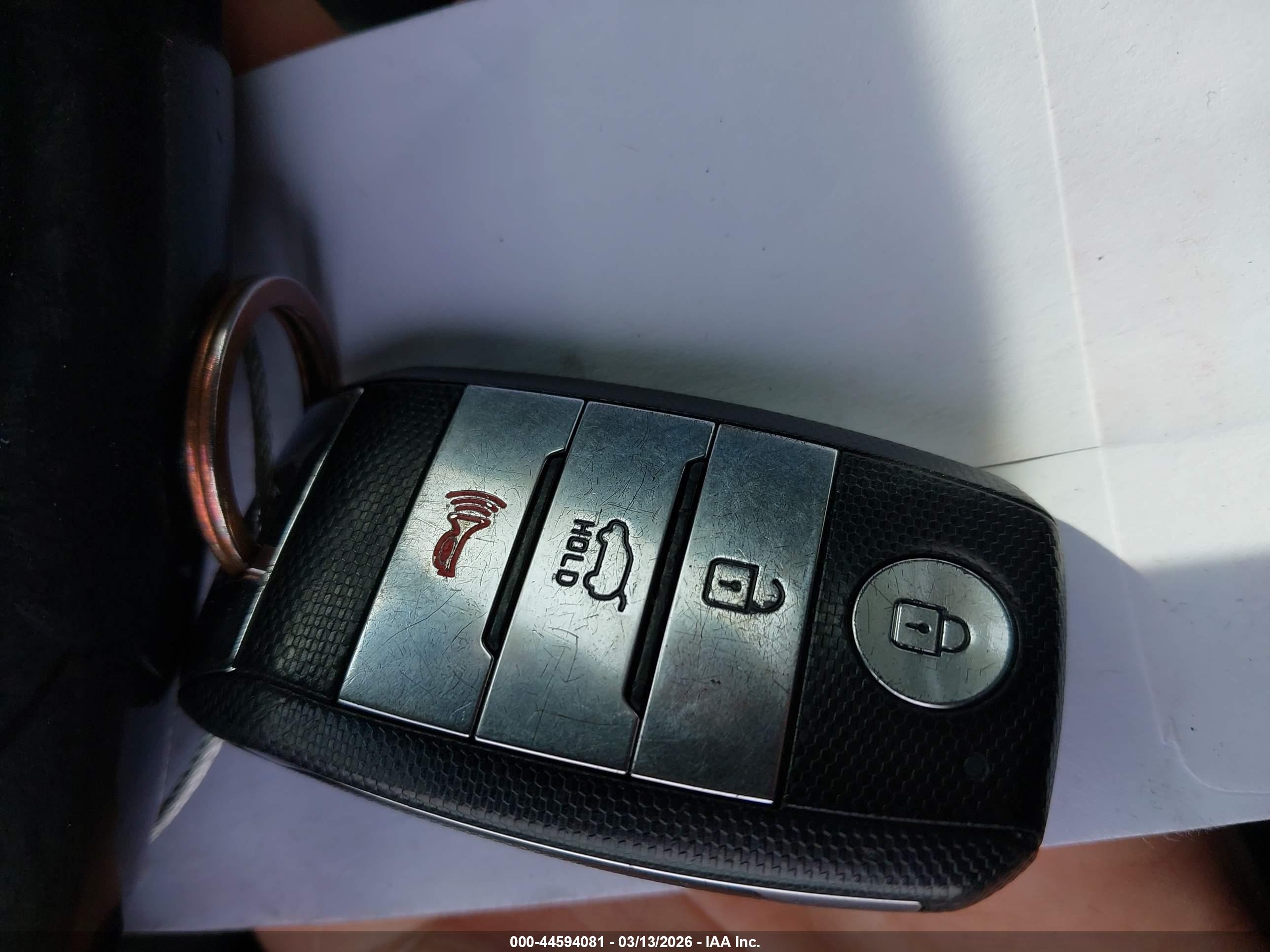 KIA NIRO image 11
