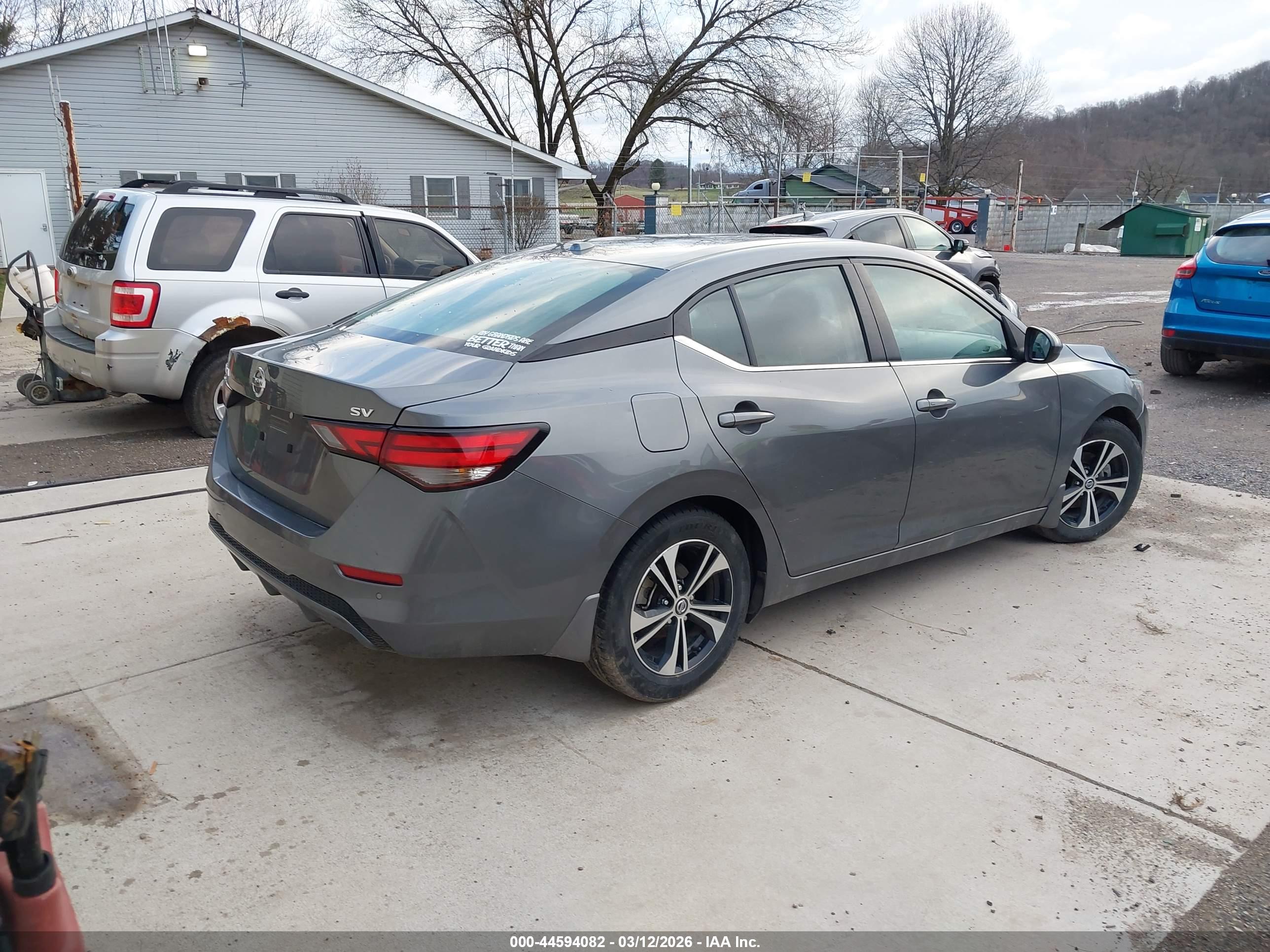 NISSAN SENTRA image 4