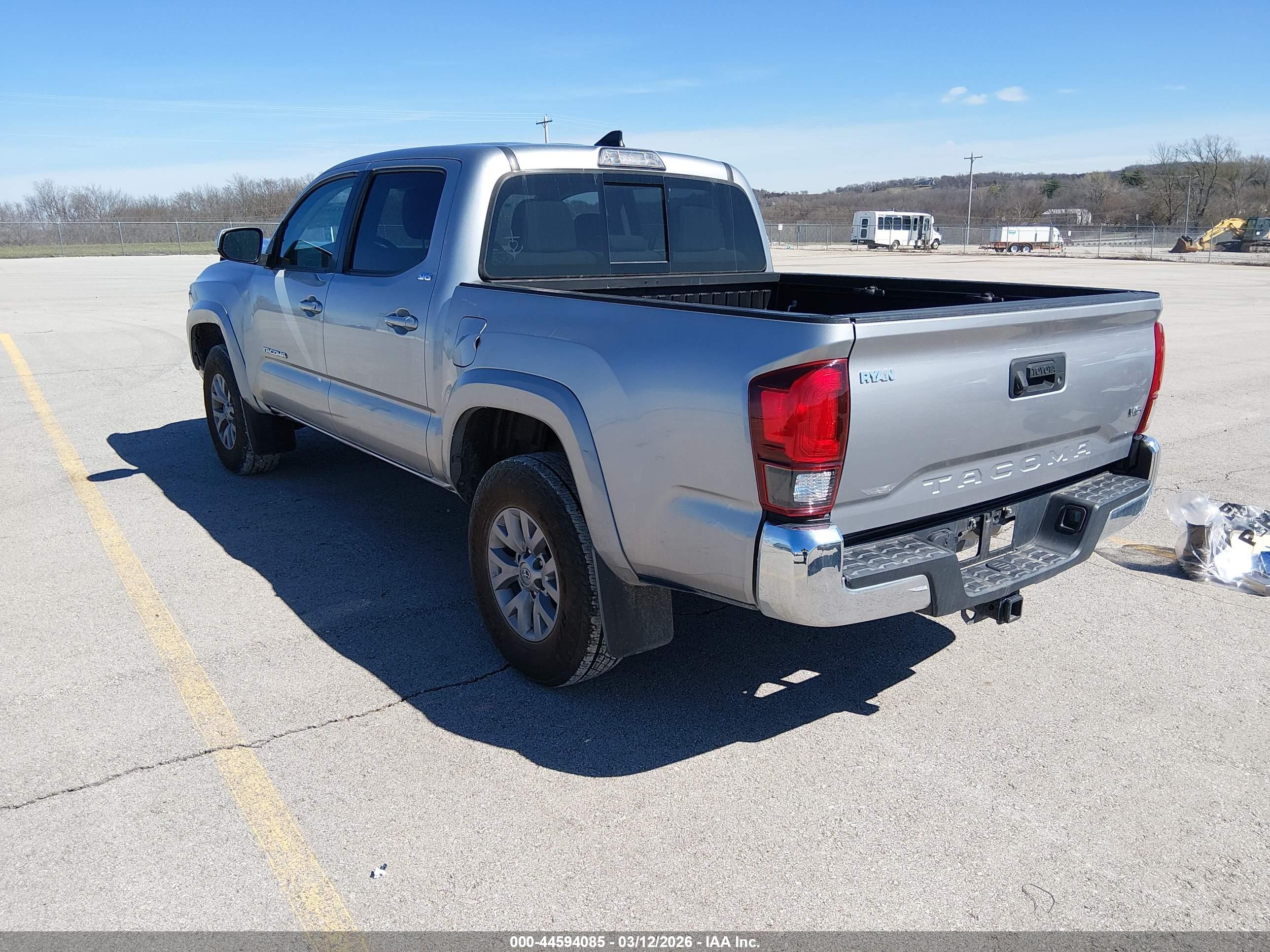 TOYOTA TACOMA image 3