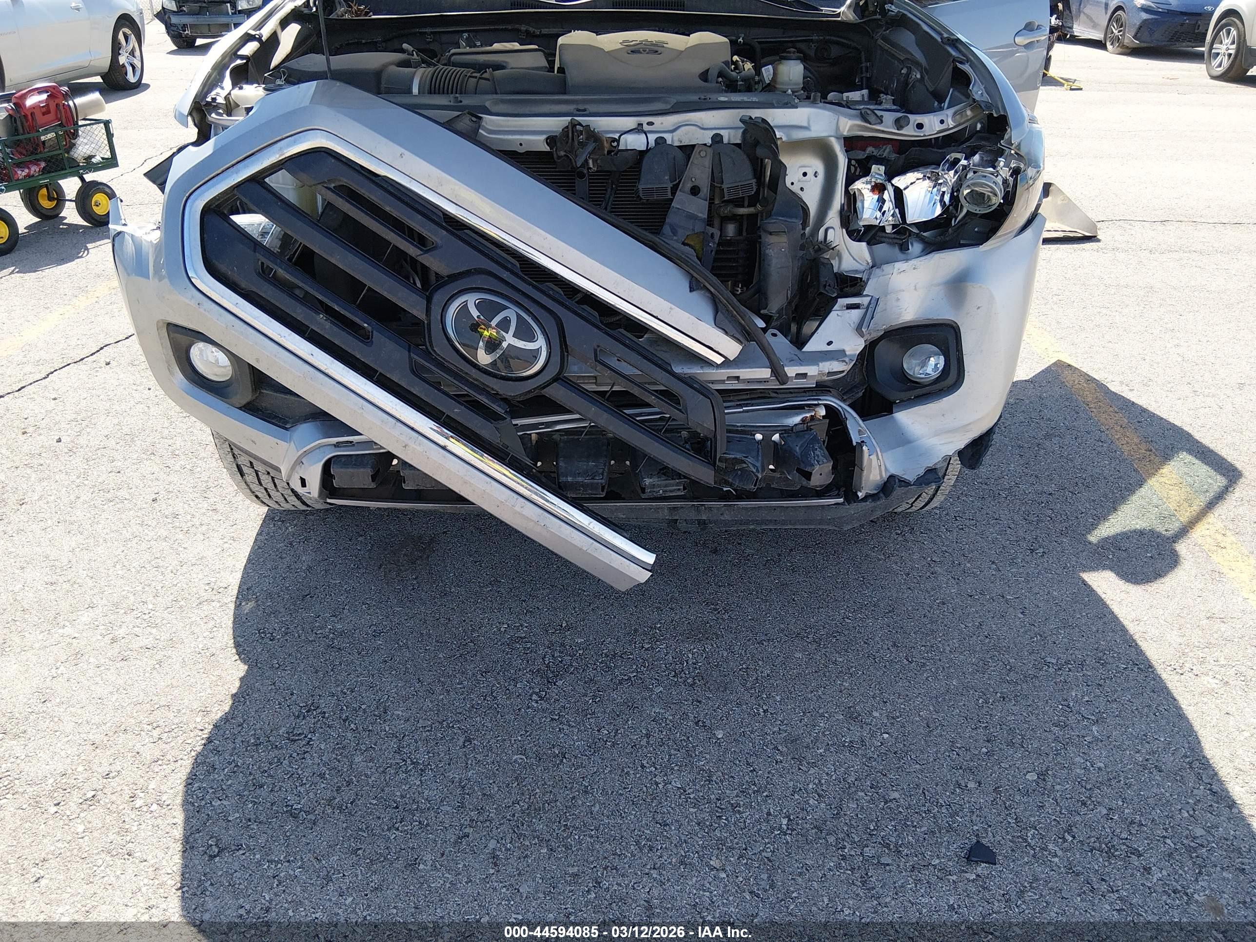 TOYOTA TACOMA image 6