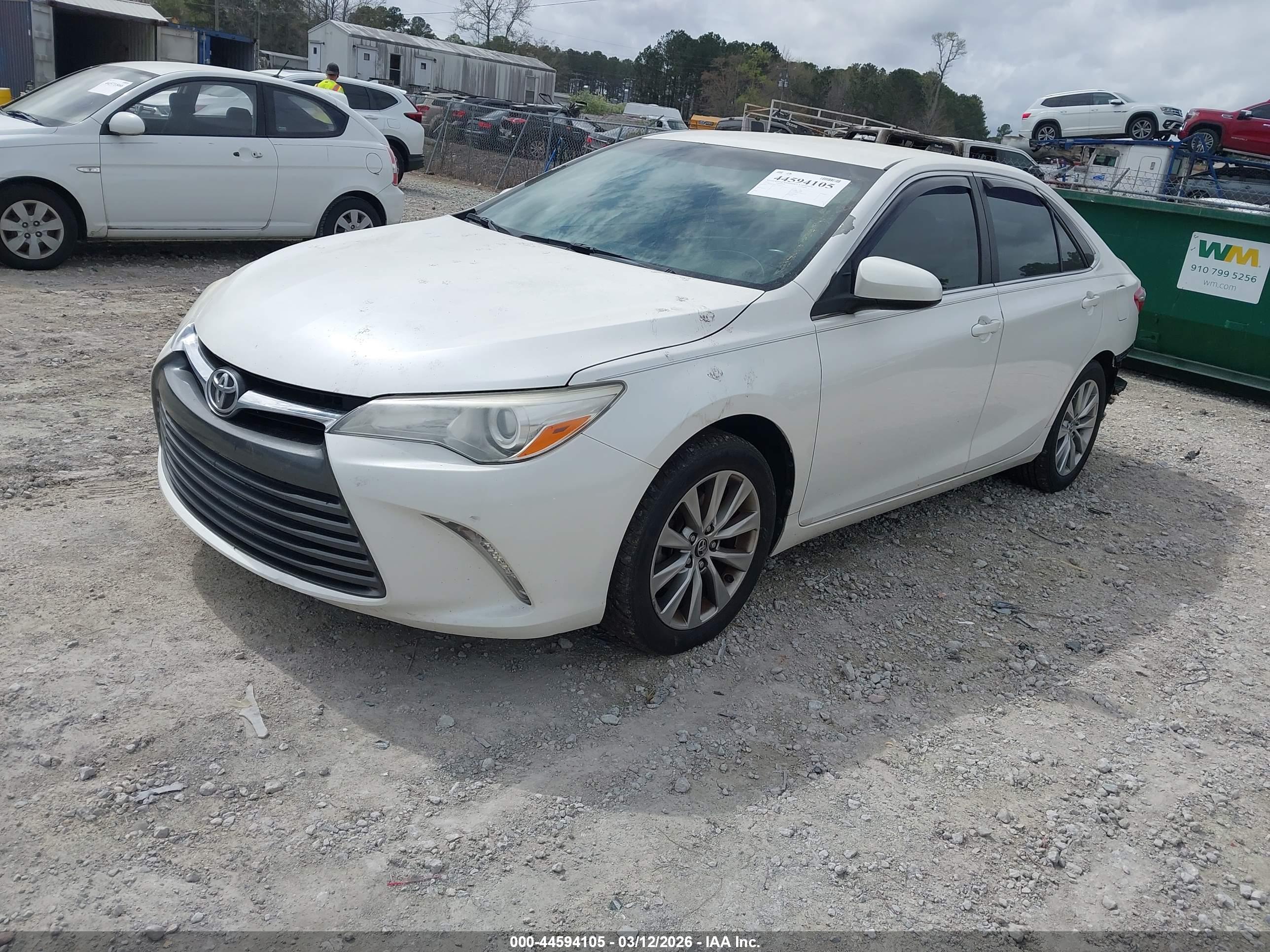 TOYOTA CAMRY image 2
