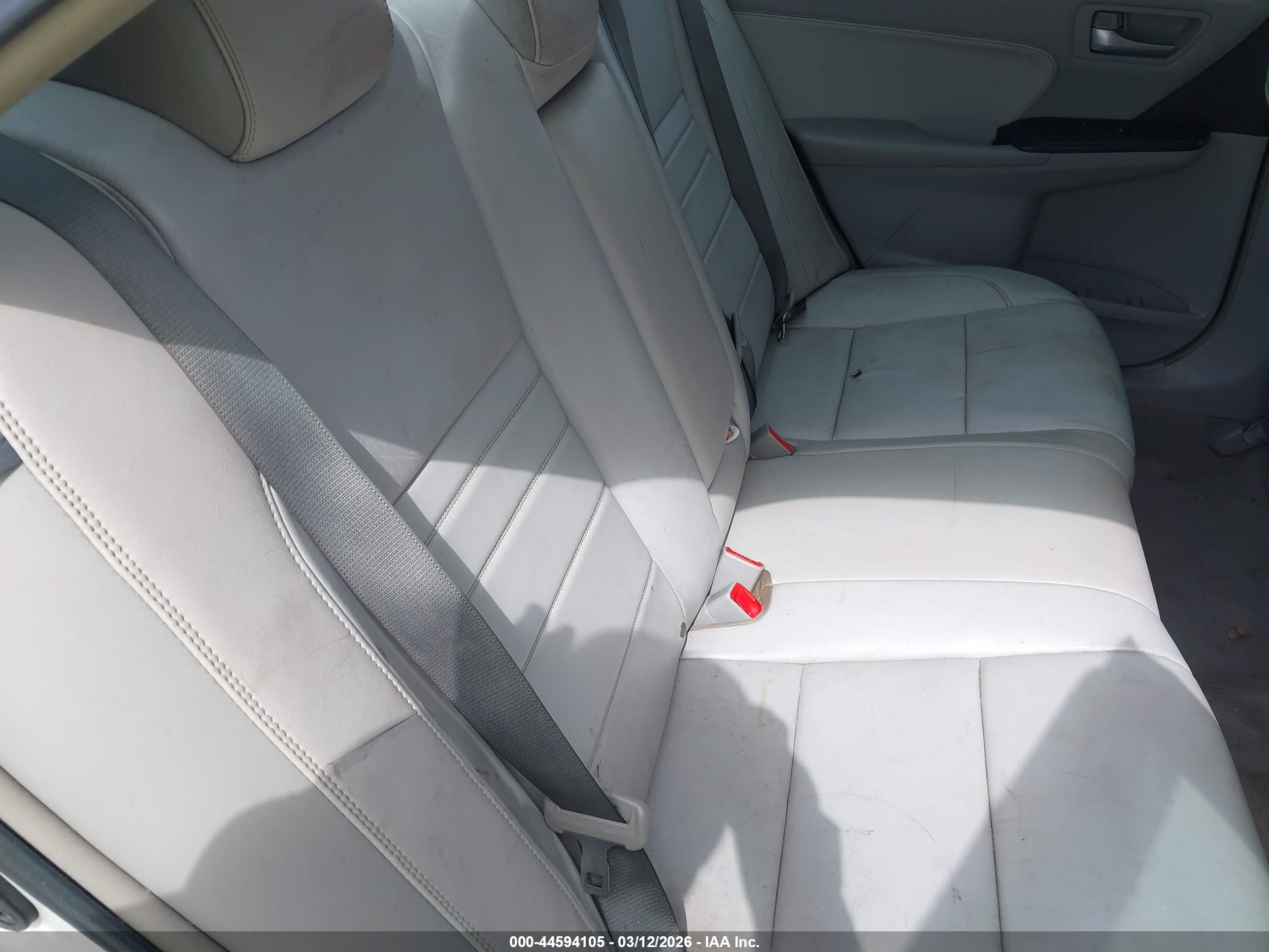 TOYOTA CAMRY image 8