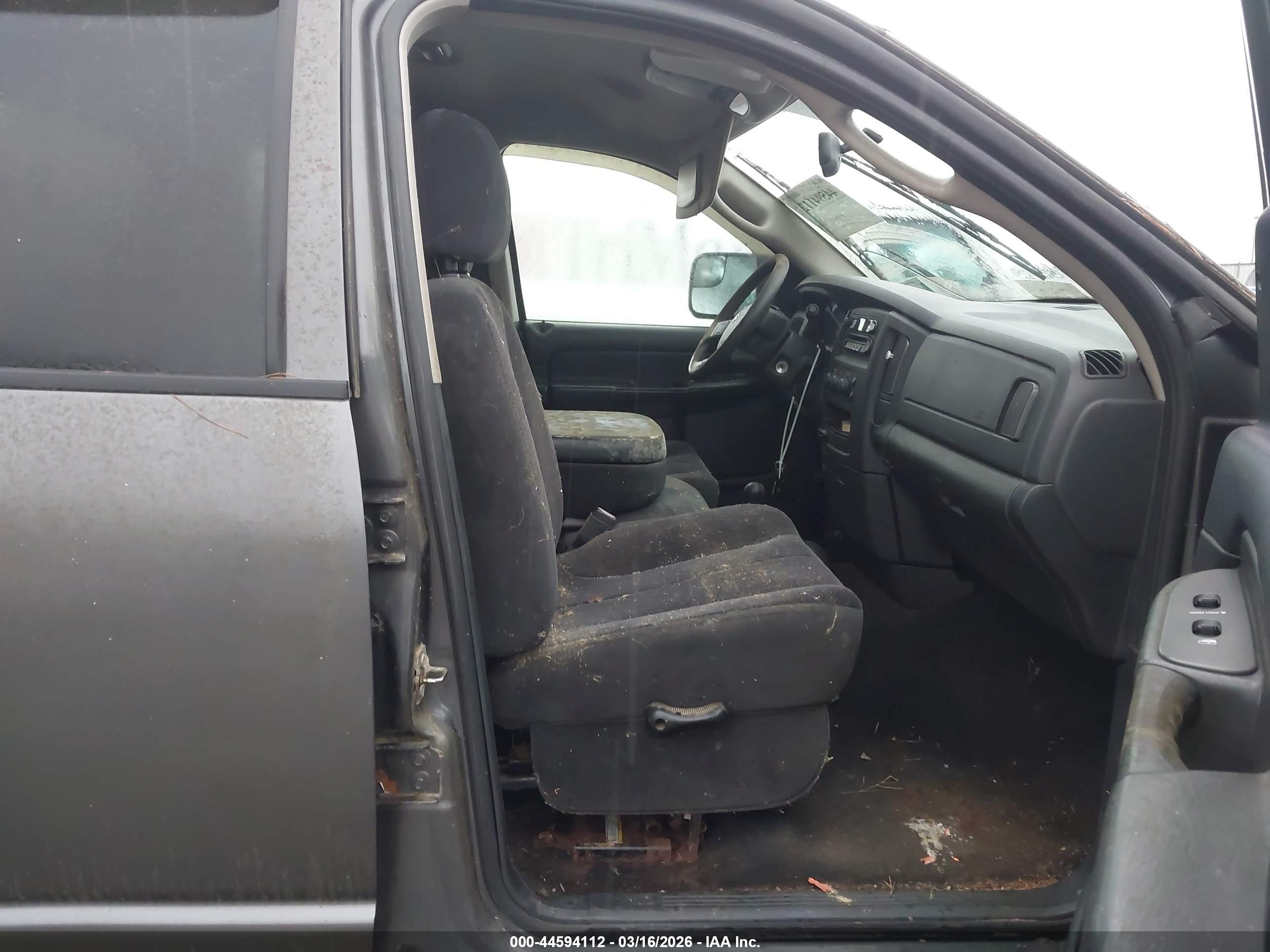 DODGE RAM image 5