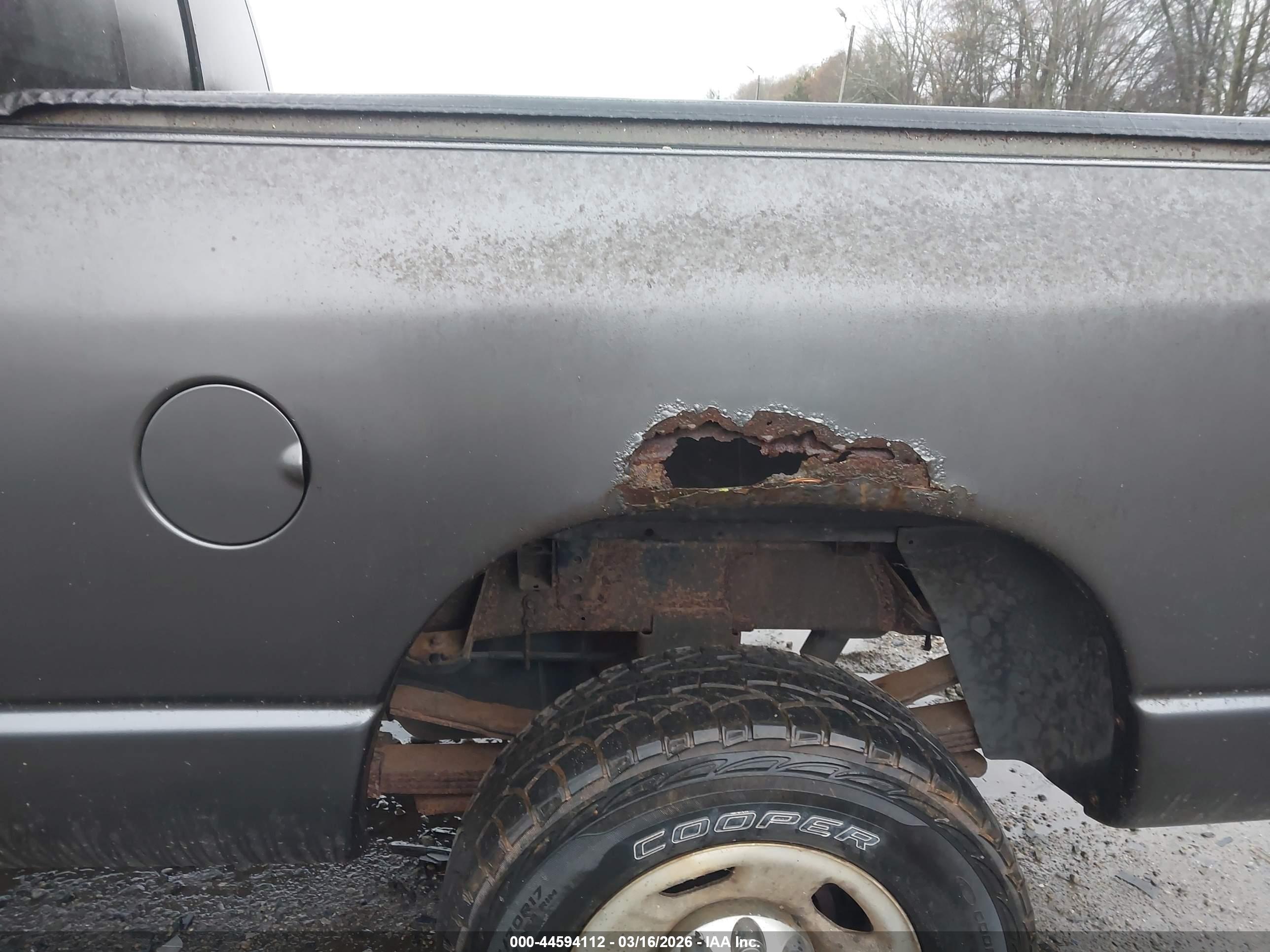 DODGE RAM image 6