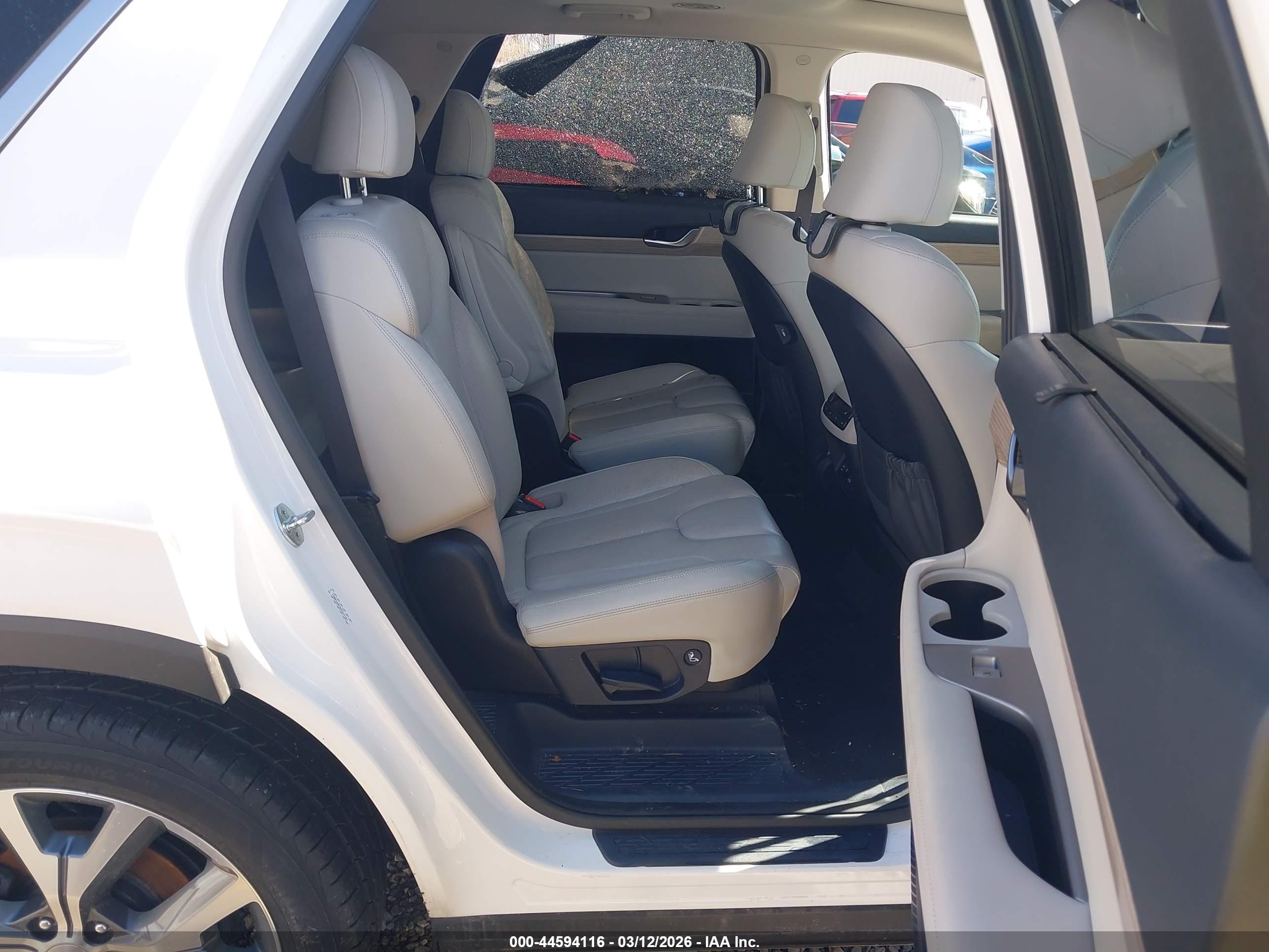 HYUNDAI PALISADE image 8