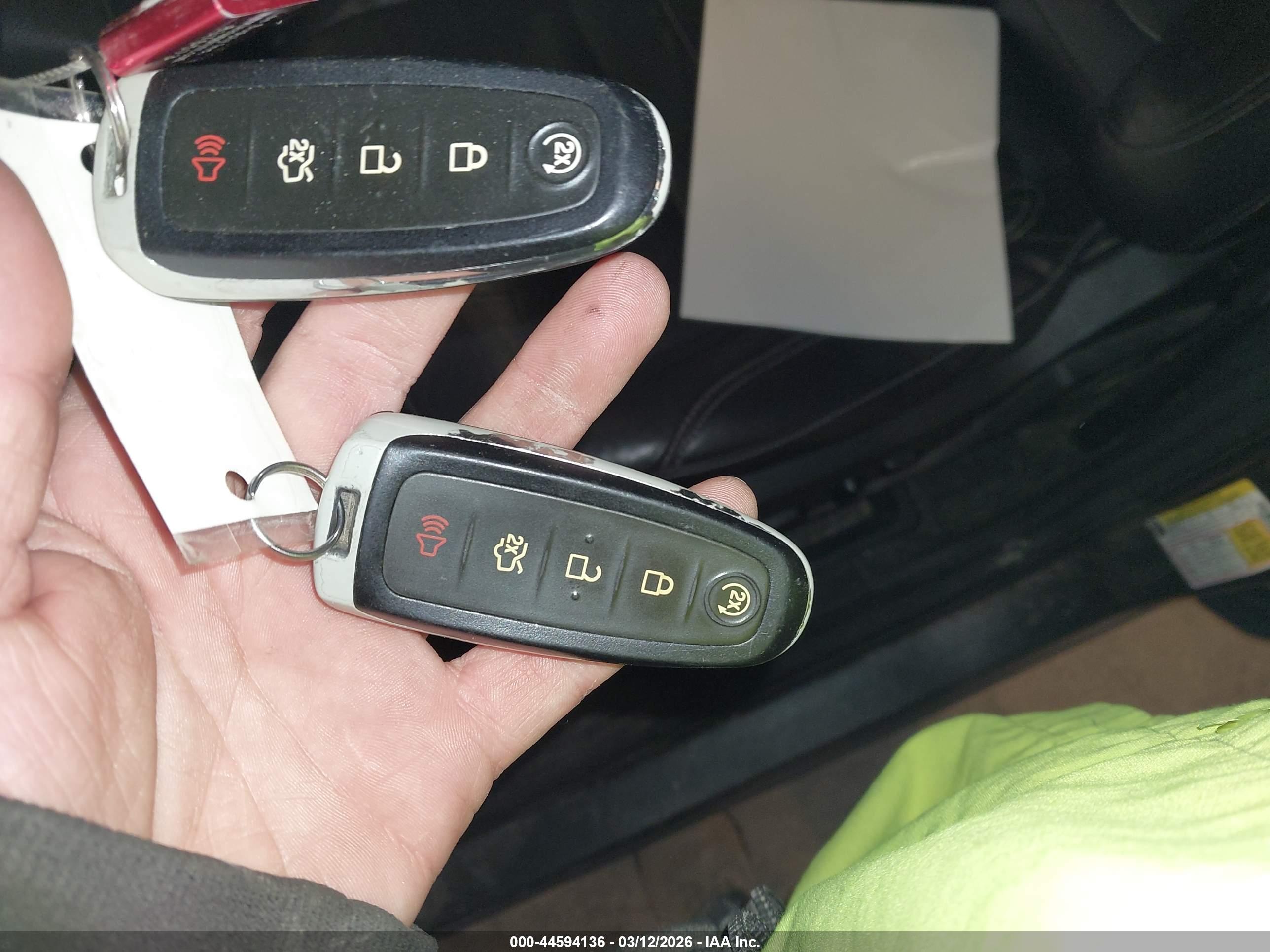 FORD ESCAPE image 11