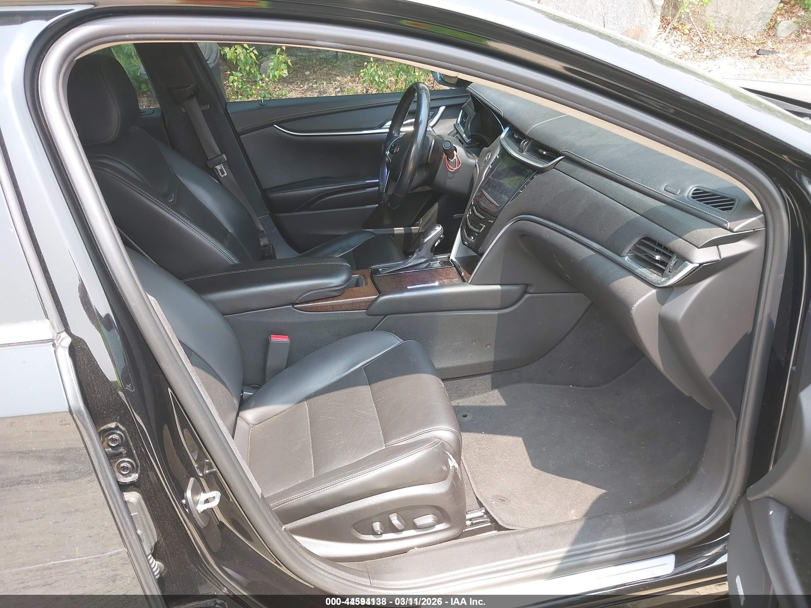 CADILLAC XTS image 5