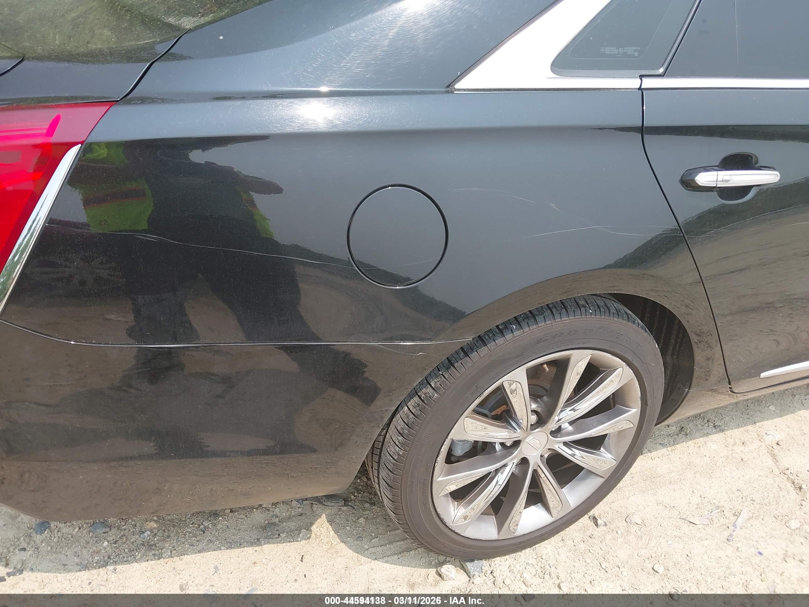 CADILLAC XTS image 6