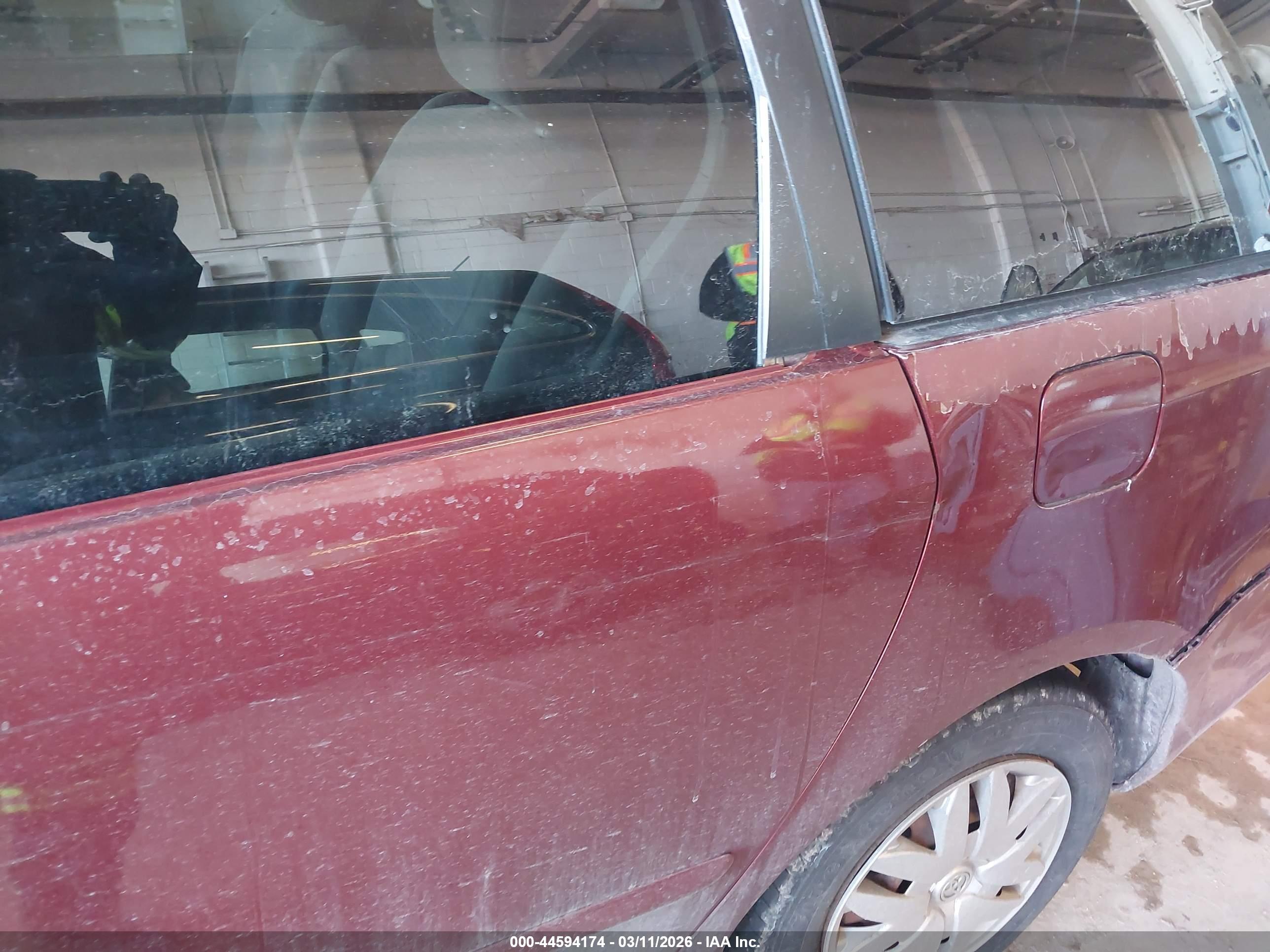TOYOTA SIENNA image 6