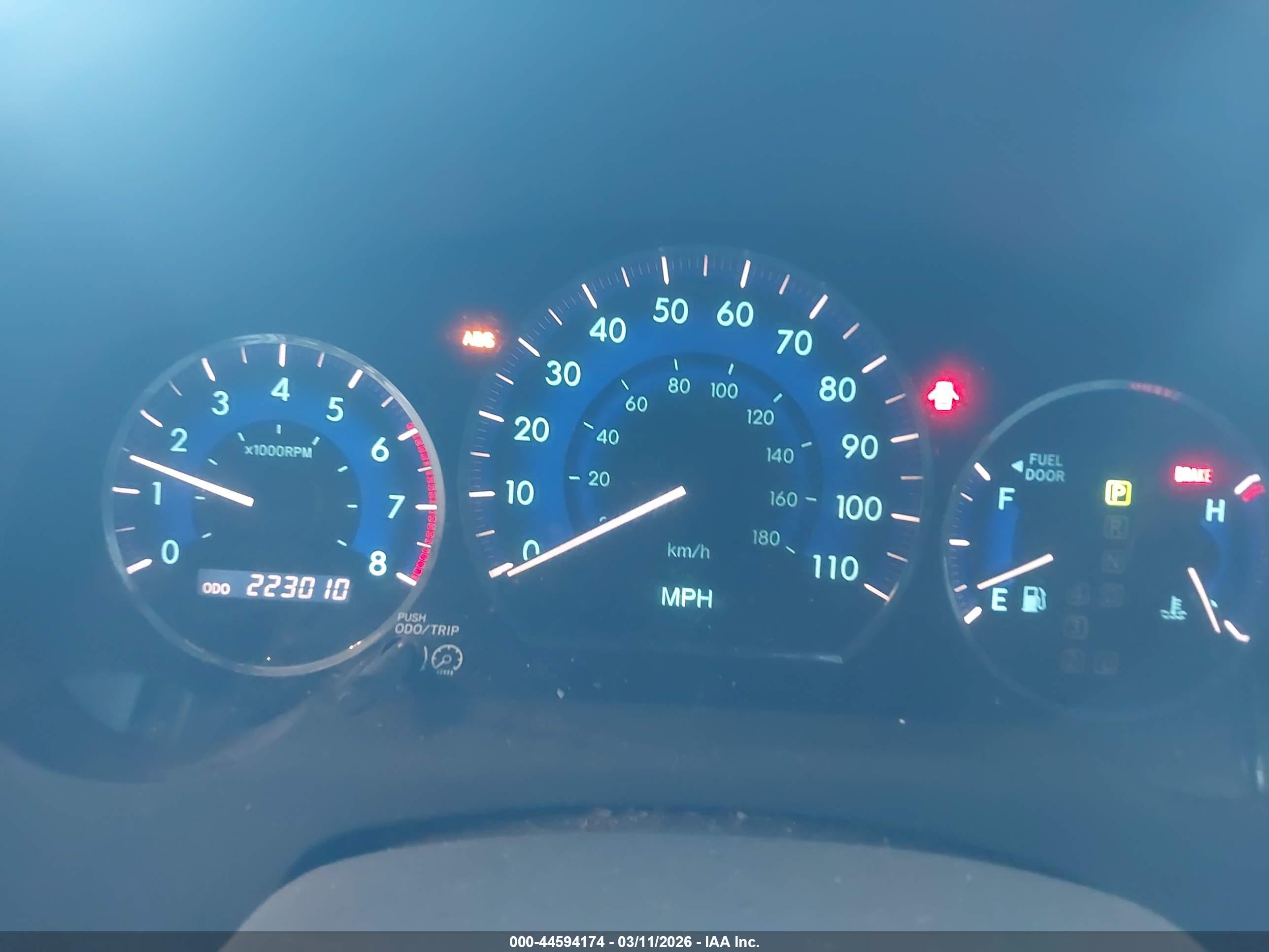 TOYOTA SIENNA image 7