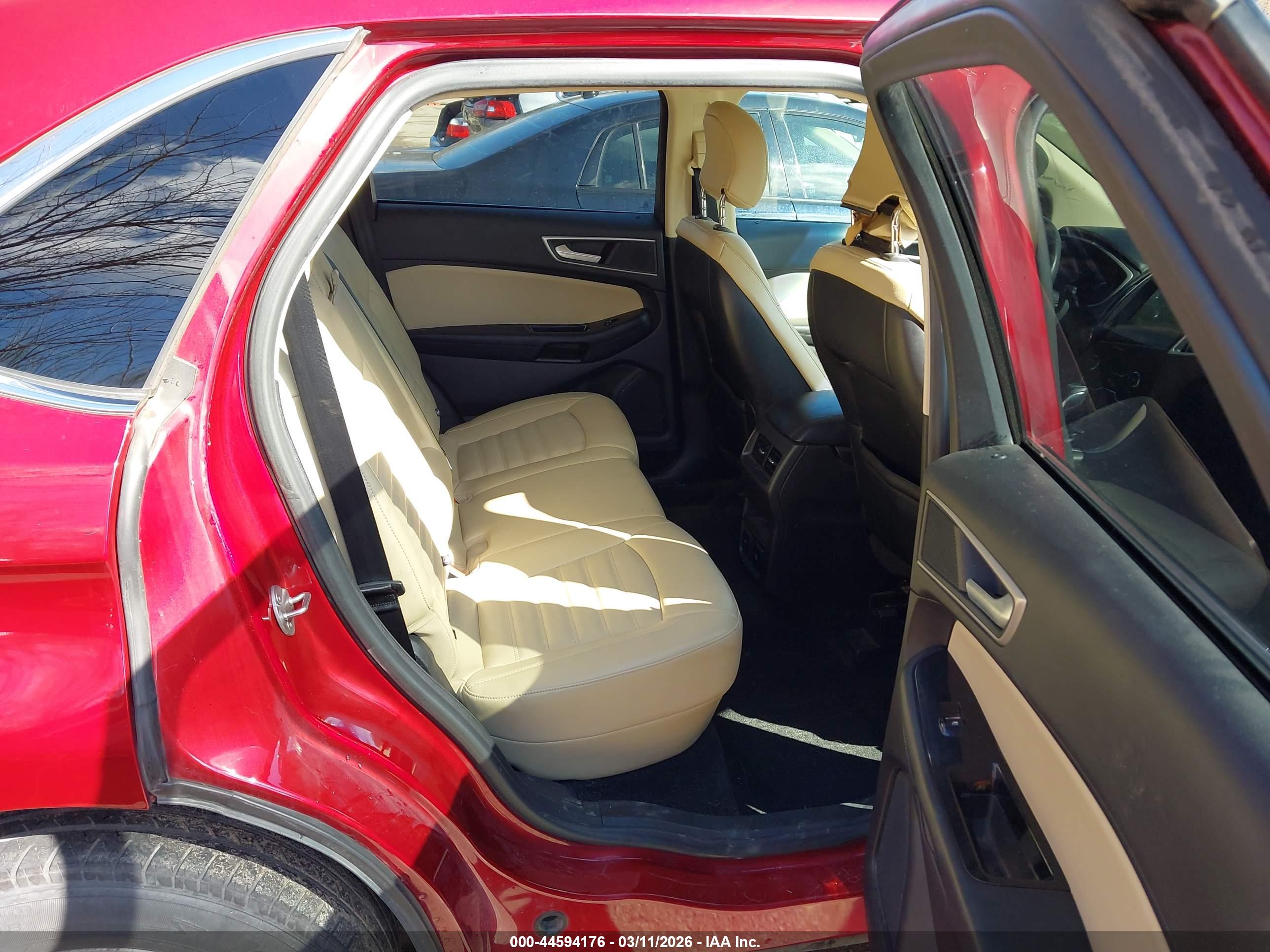 FORD EDGE image 8