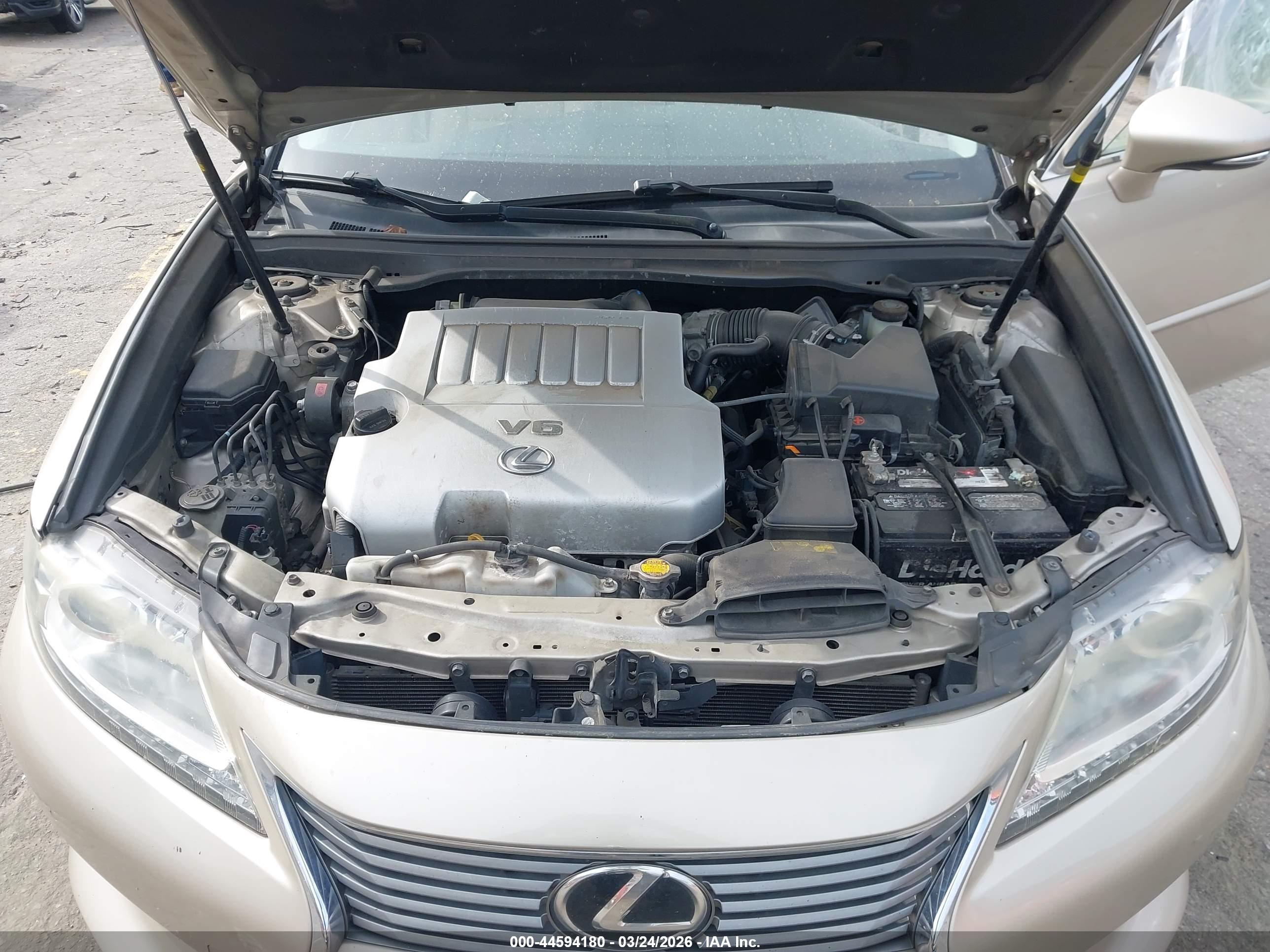 LEXUS ES image 10