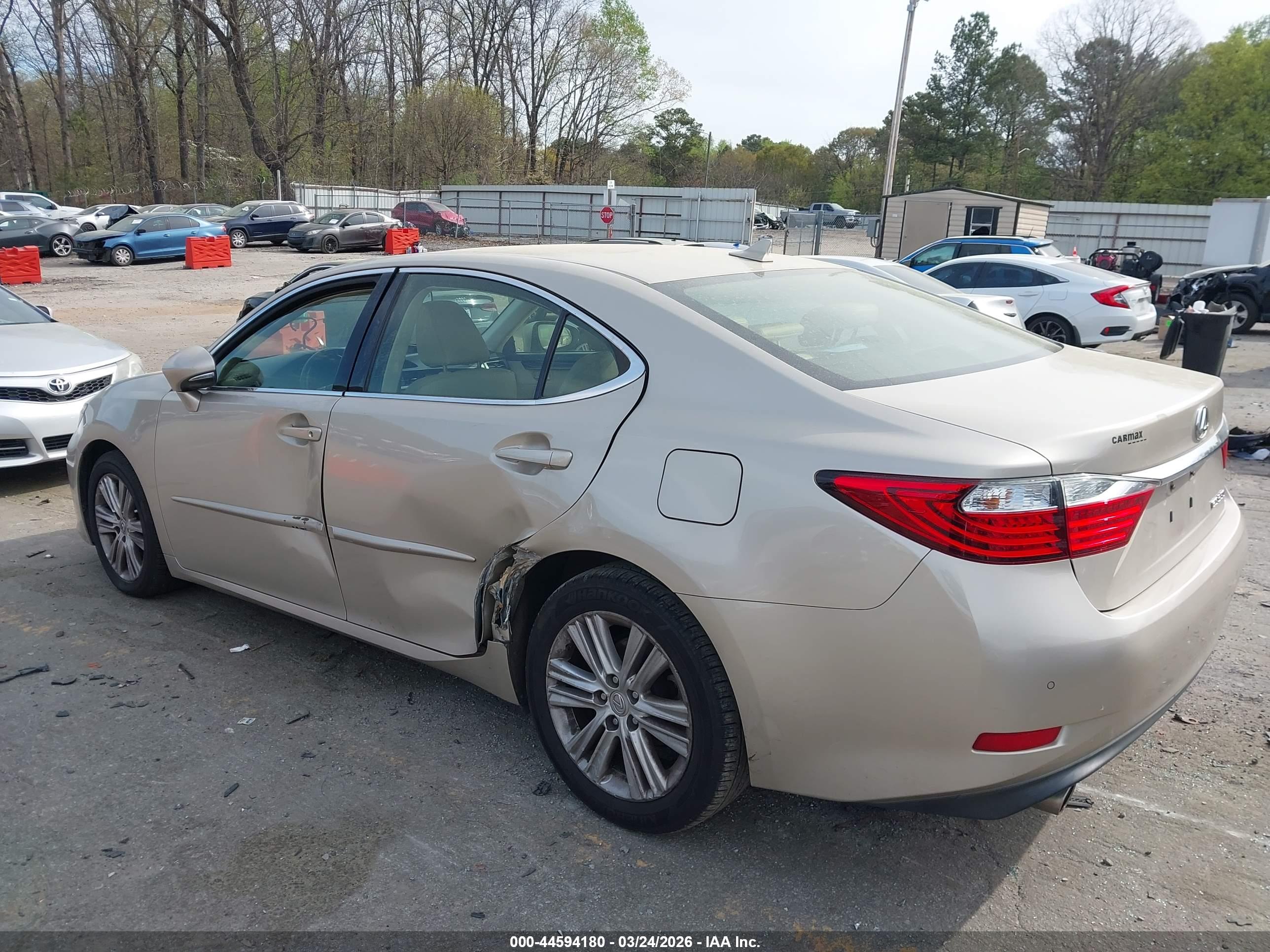 LEXUS ES image 6