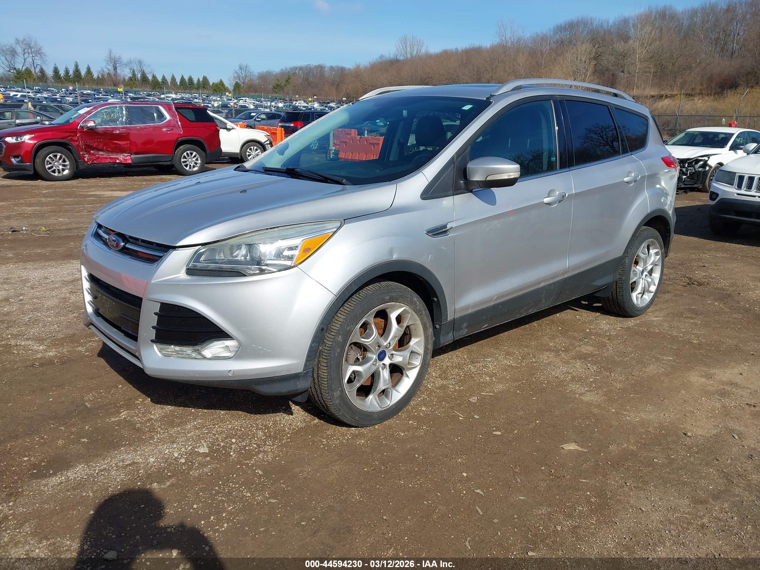FORD ESCAPE image 2