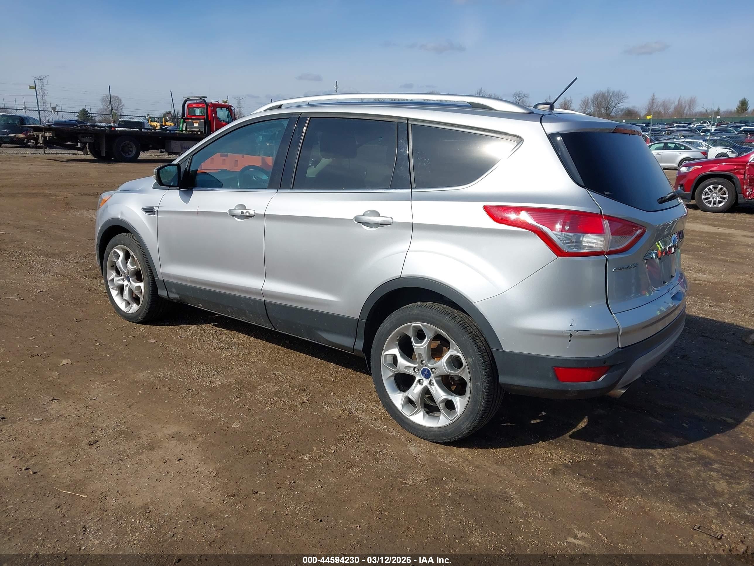 FORD ESCAPE image 3