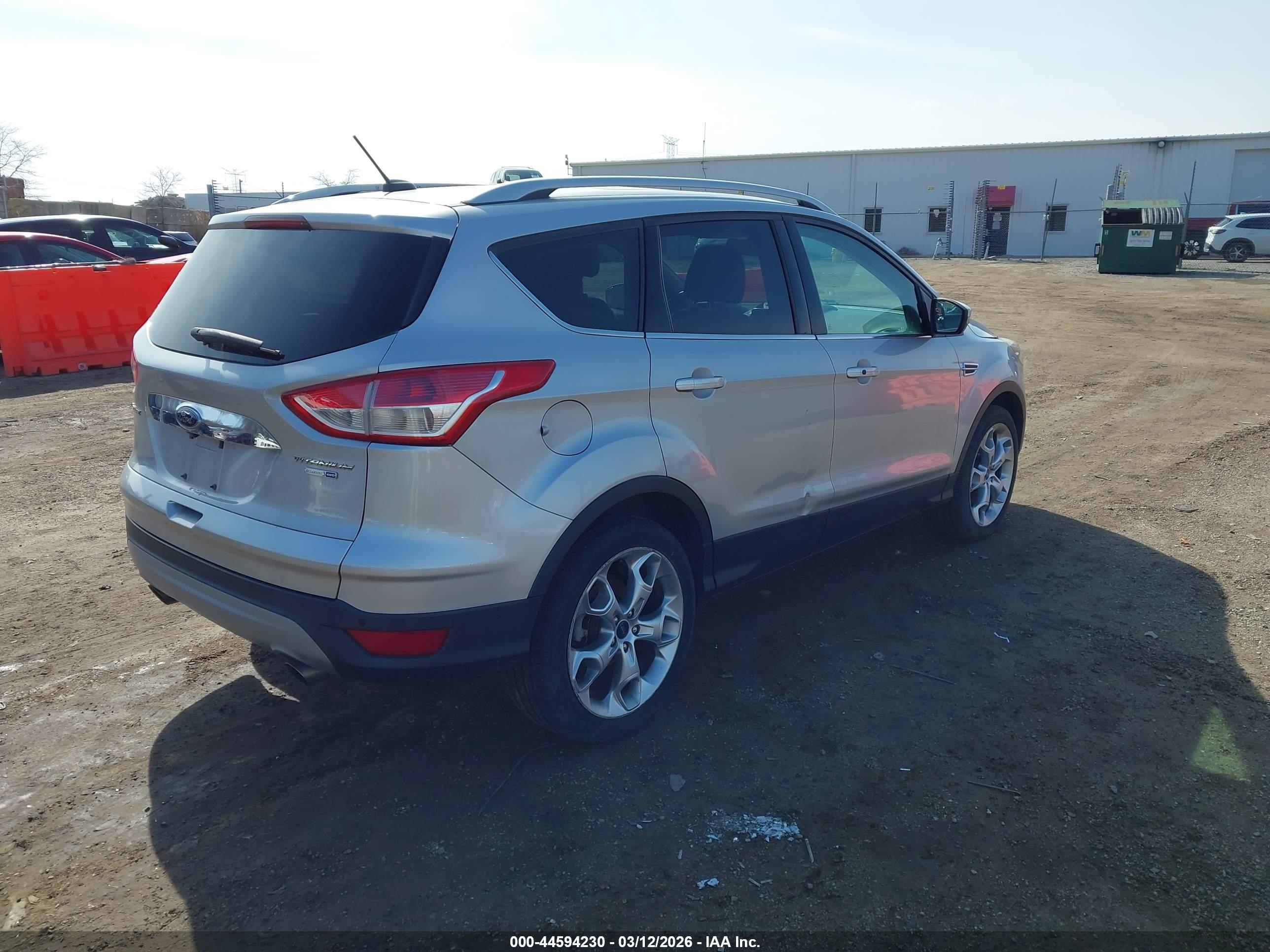 FORD ESCAPE image 4