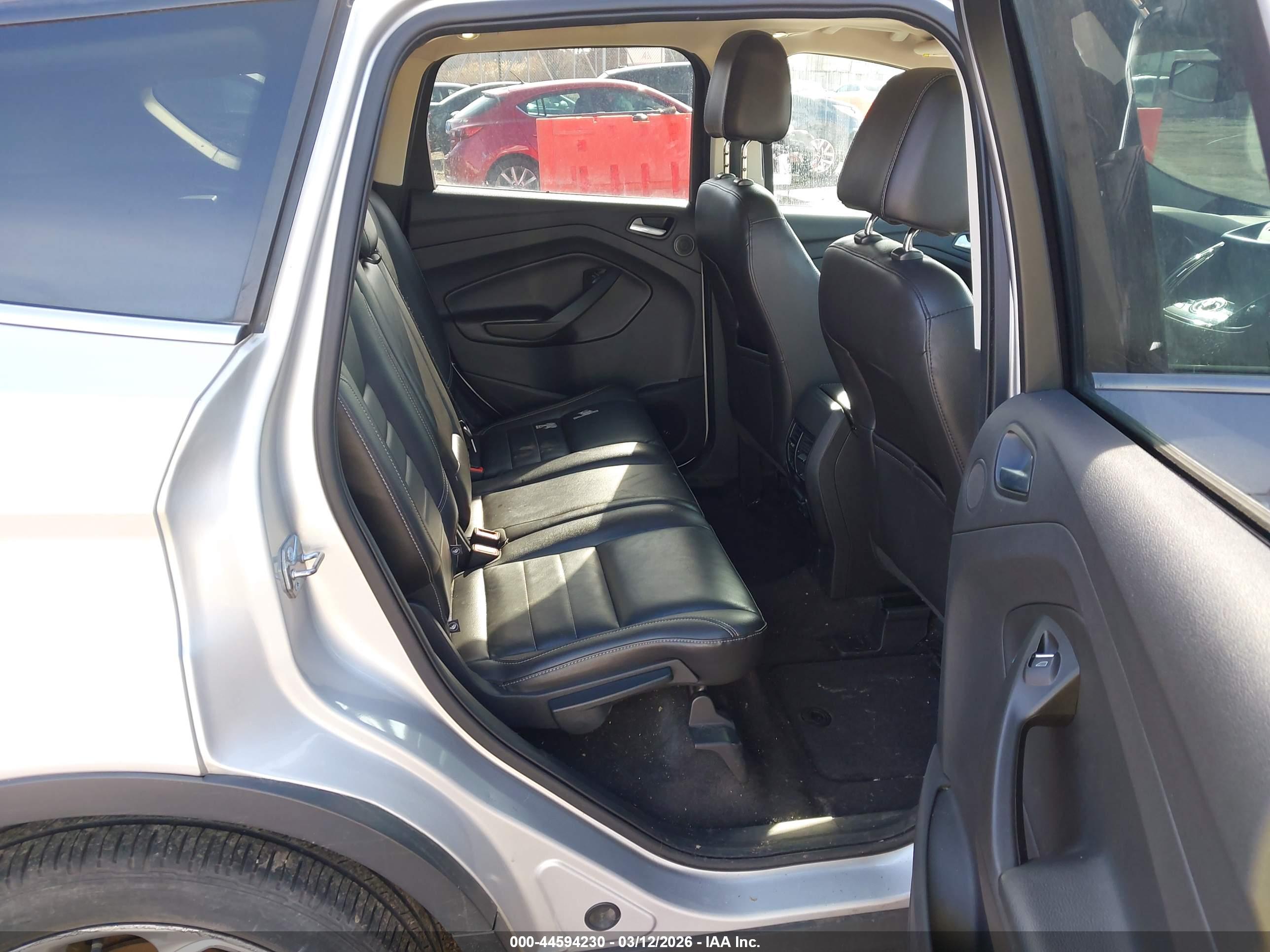 FORD ESCAPE image 8