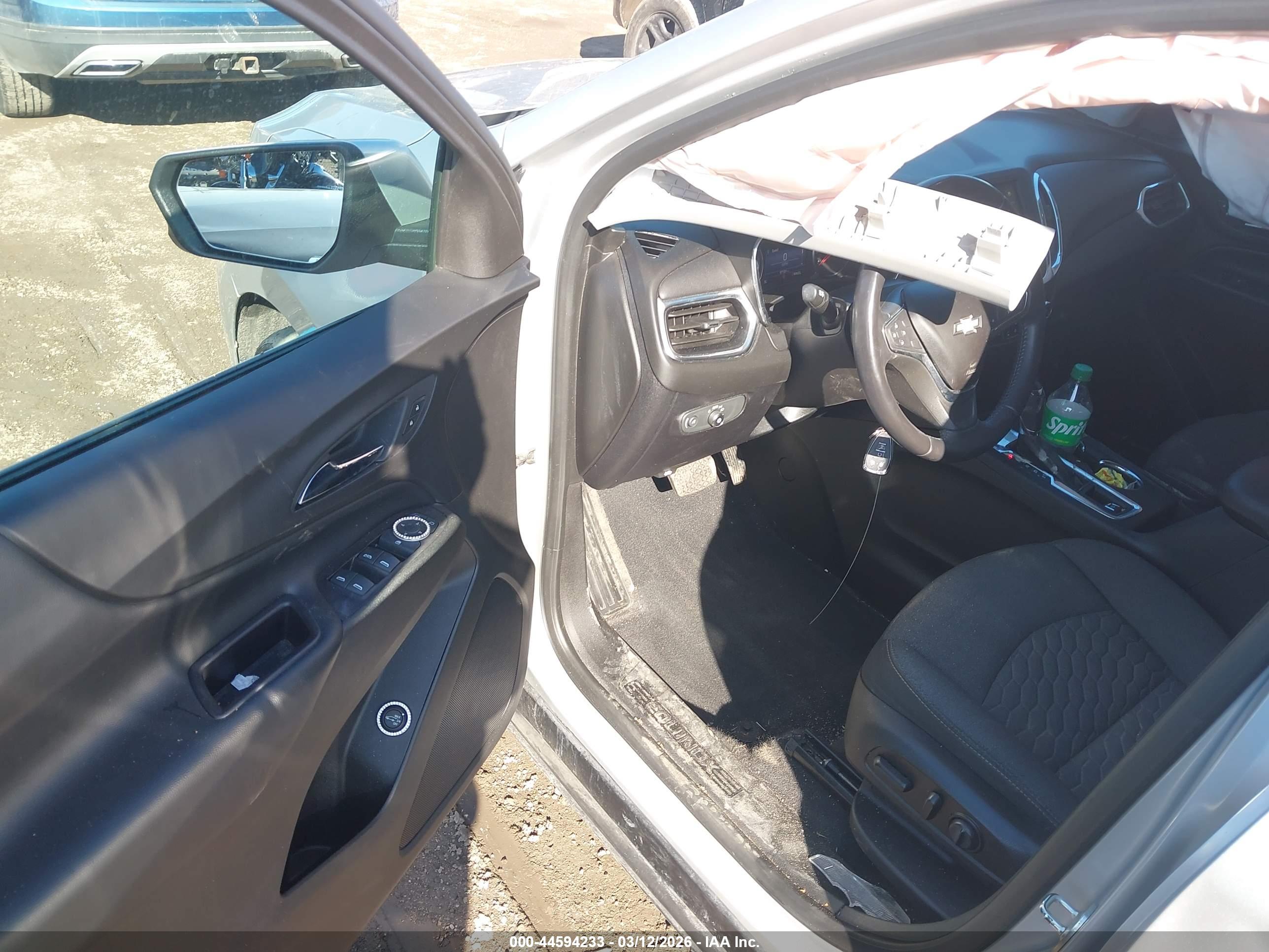 CHEVROLET EQUINOX image 9