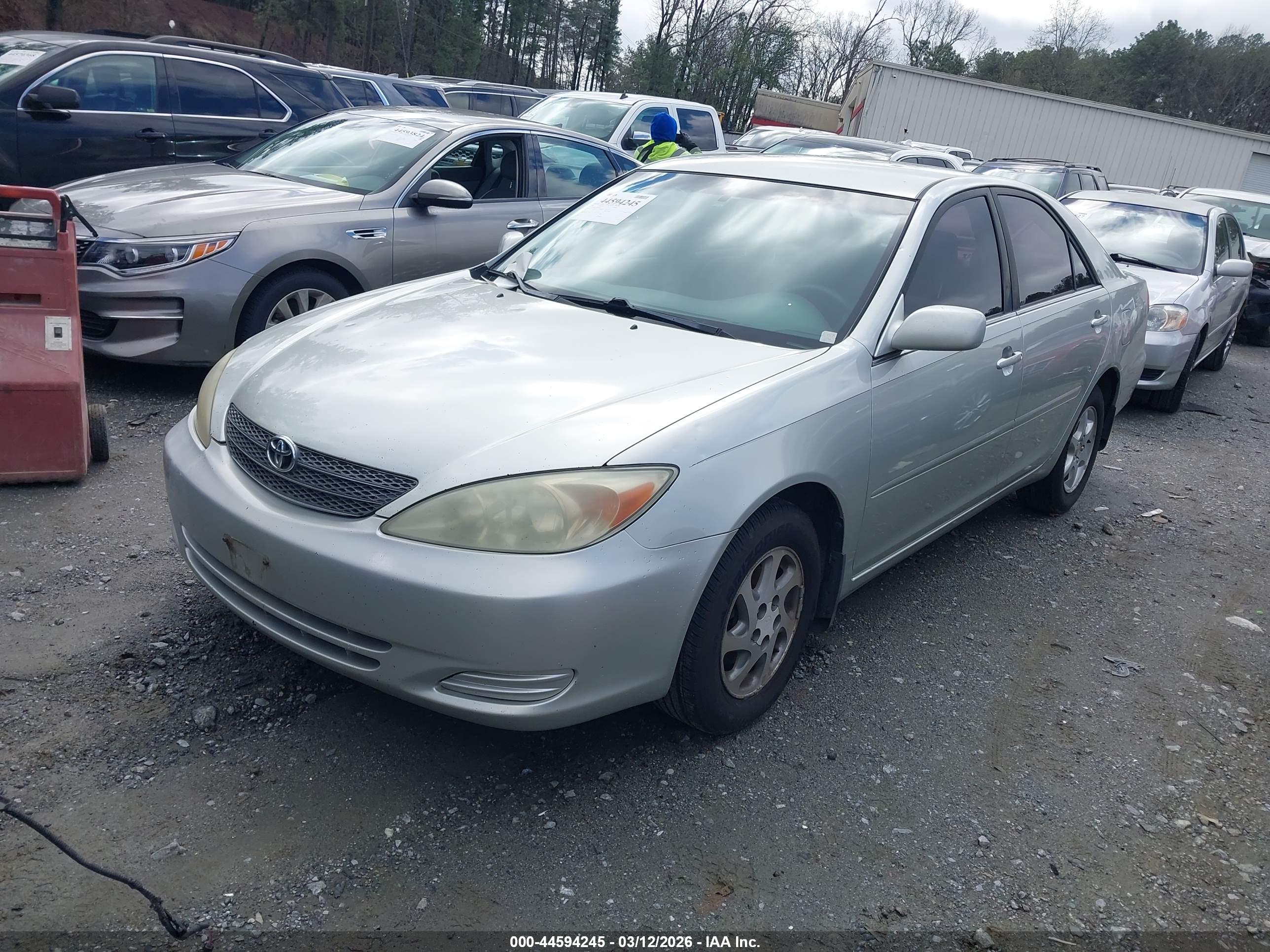 TOYOTA CAMRY image 2