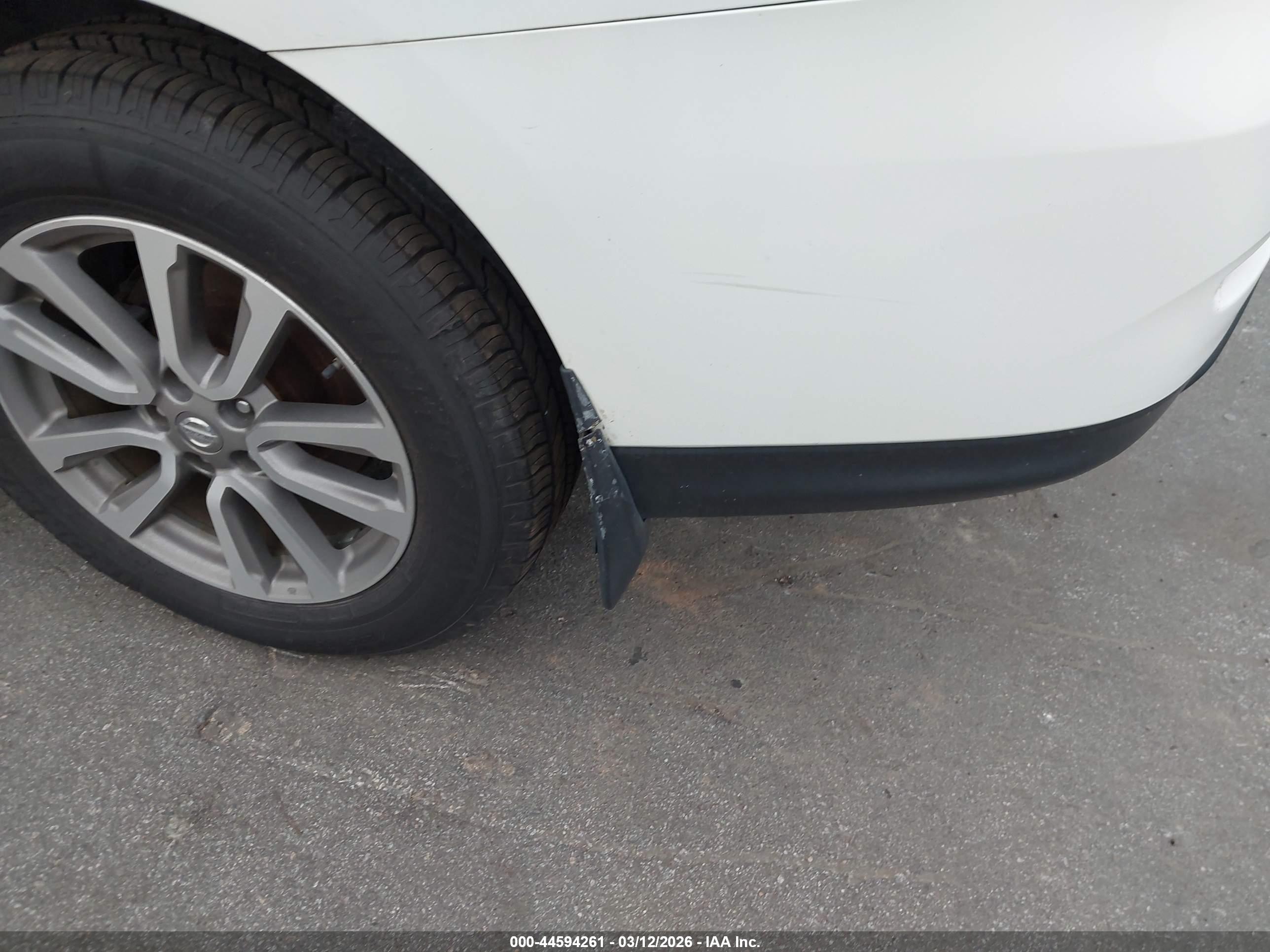 NISSAN PATHFINDER image 6