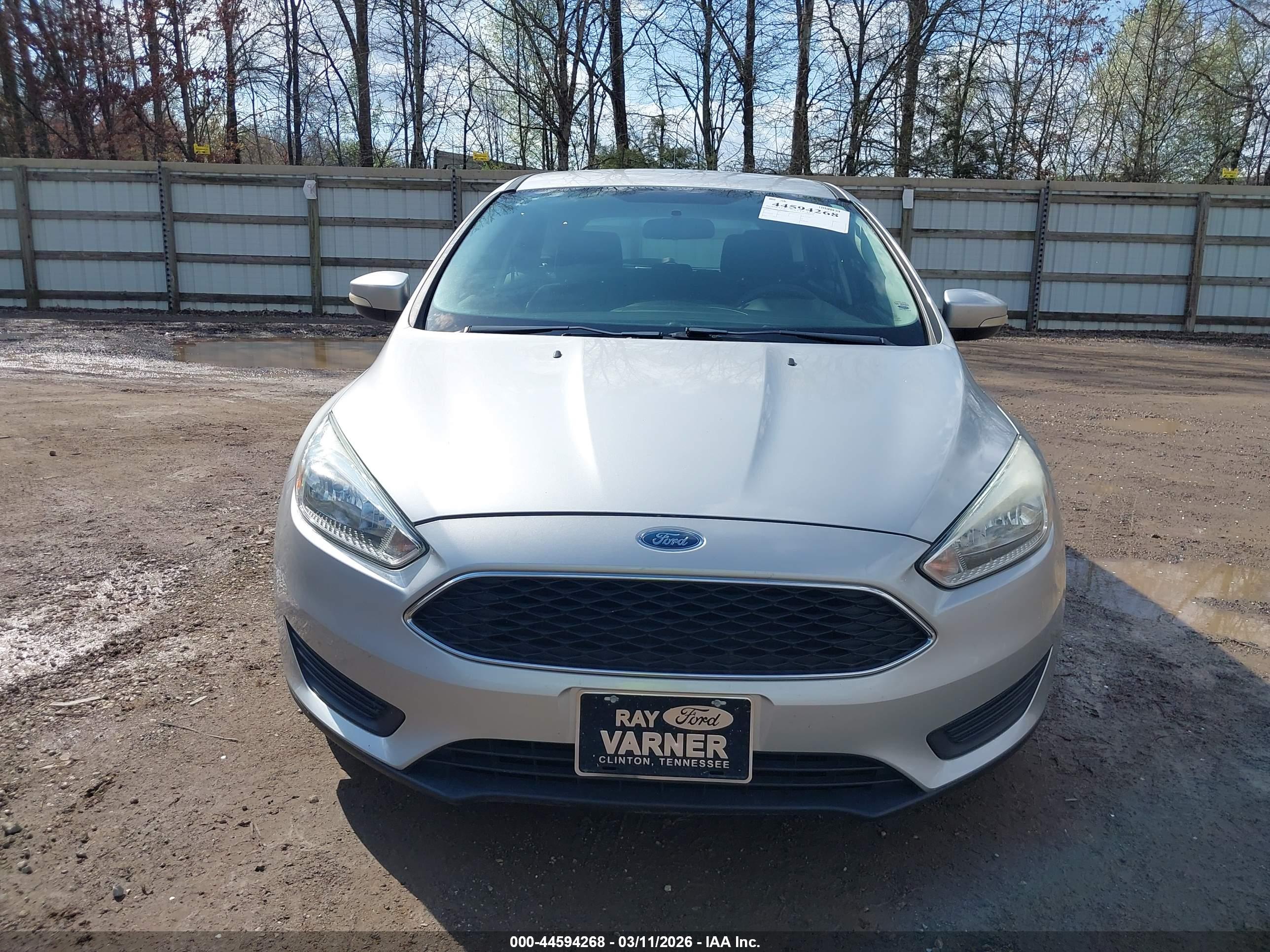 FORD FOCUS image 6