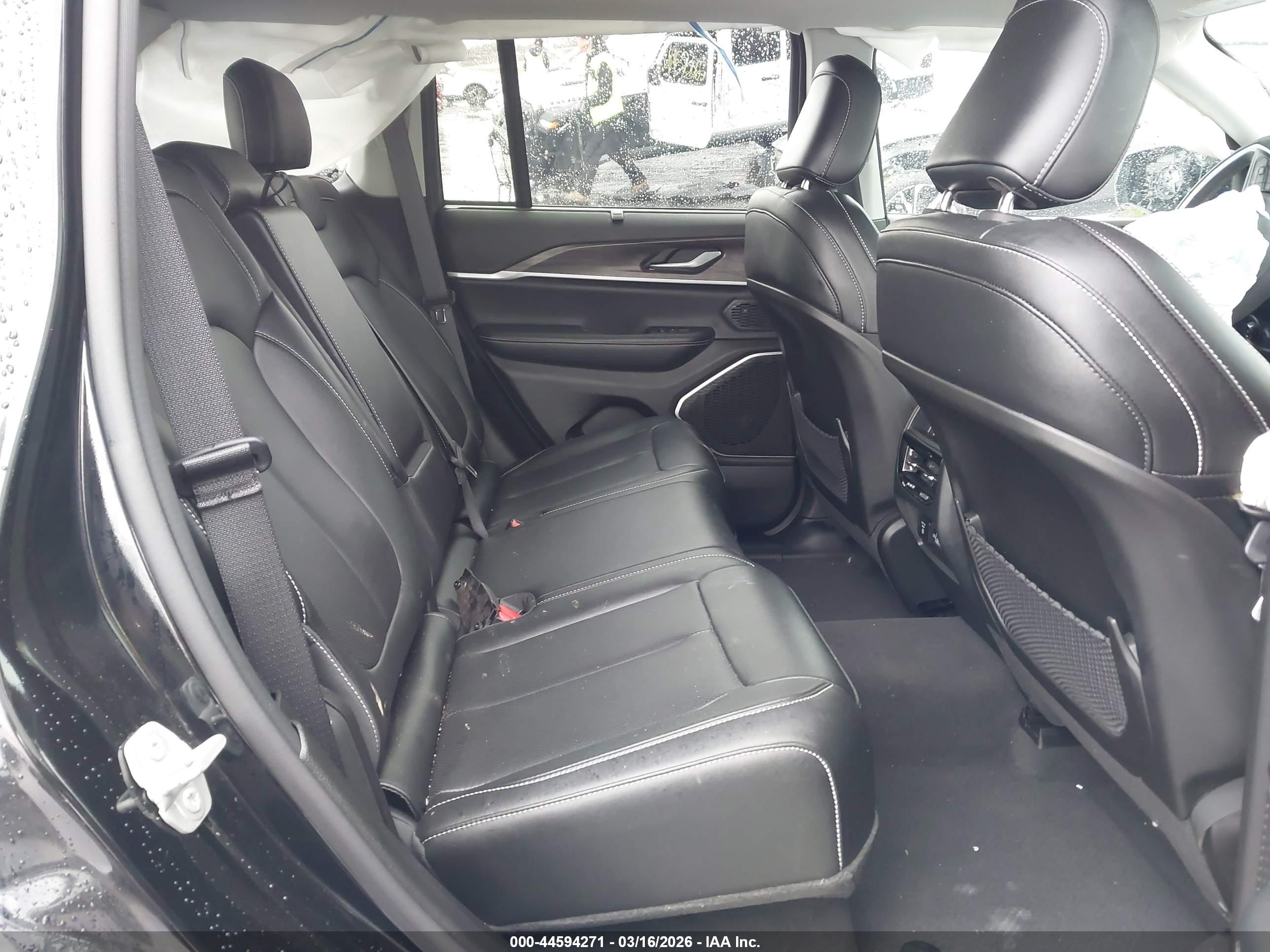 JEEP GRAND image 8