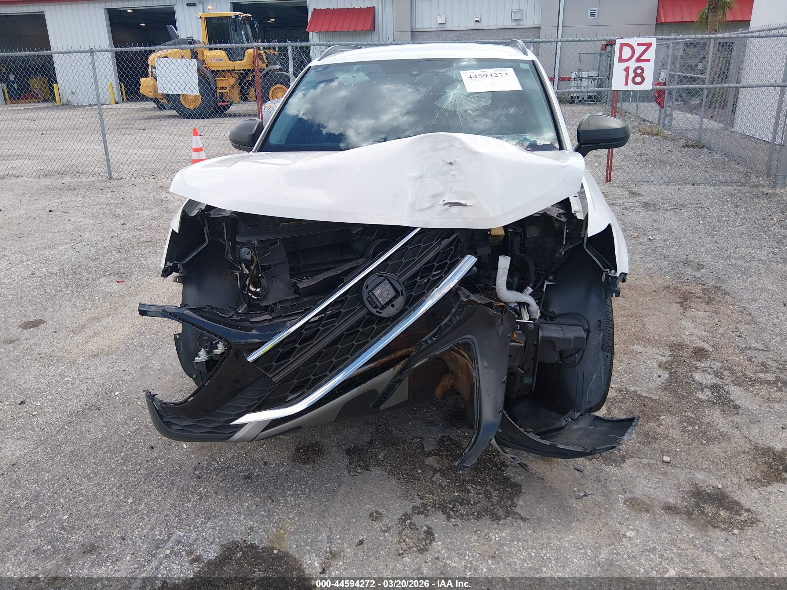VOLKSWAGEN TAOS image 6