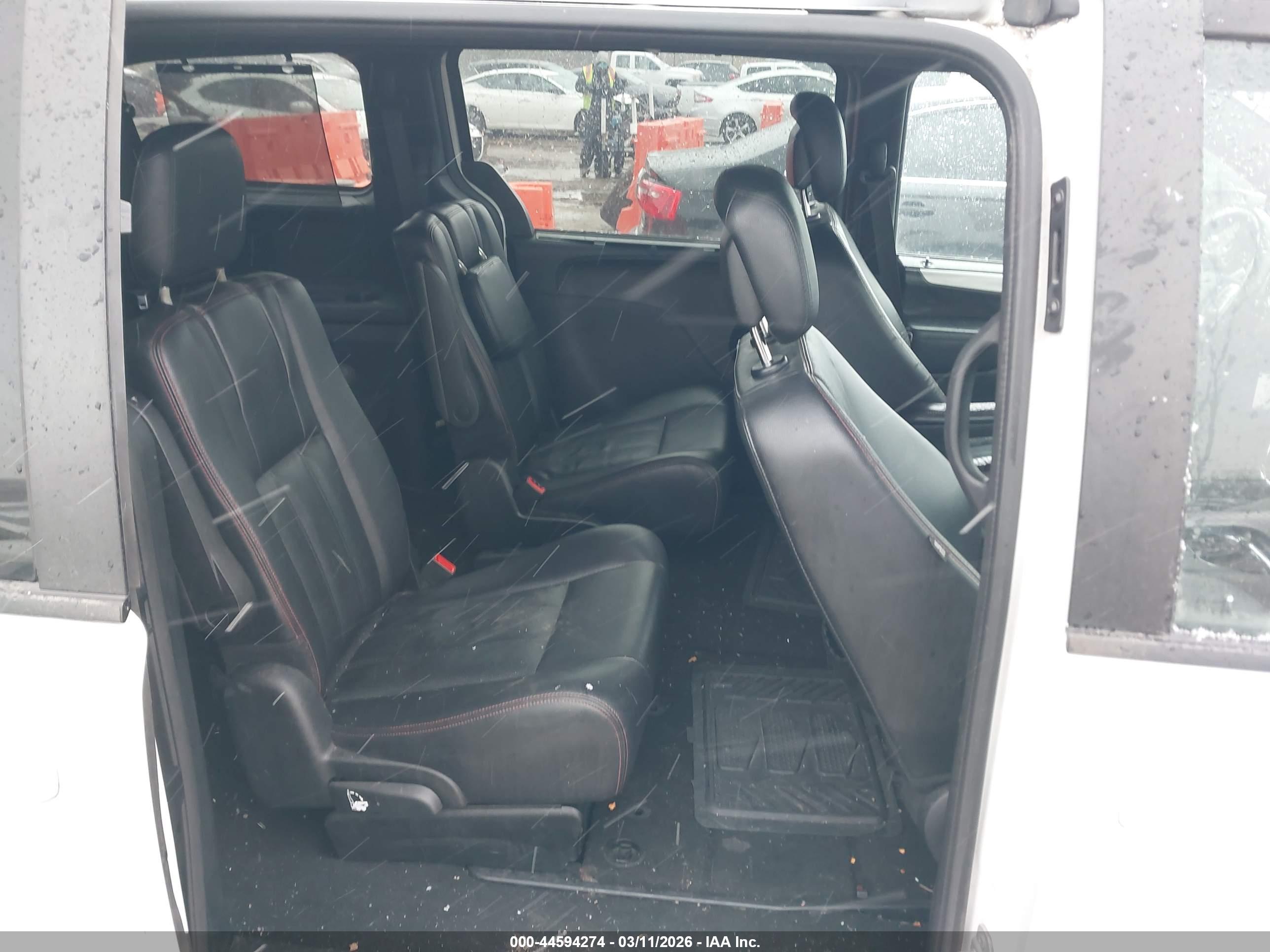 DODGE GRAND image 8