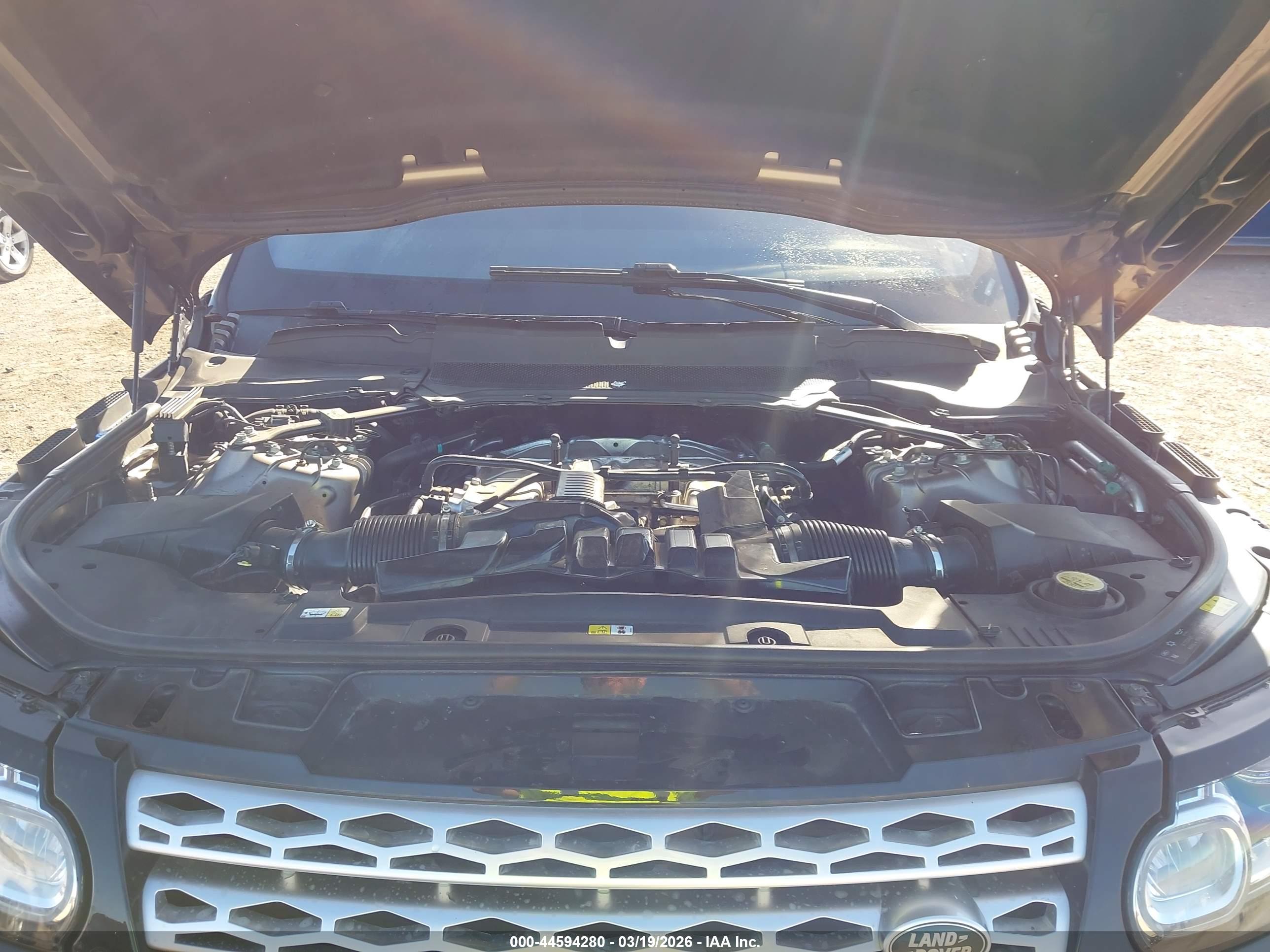 LAND ROVER image 10