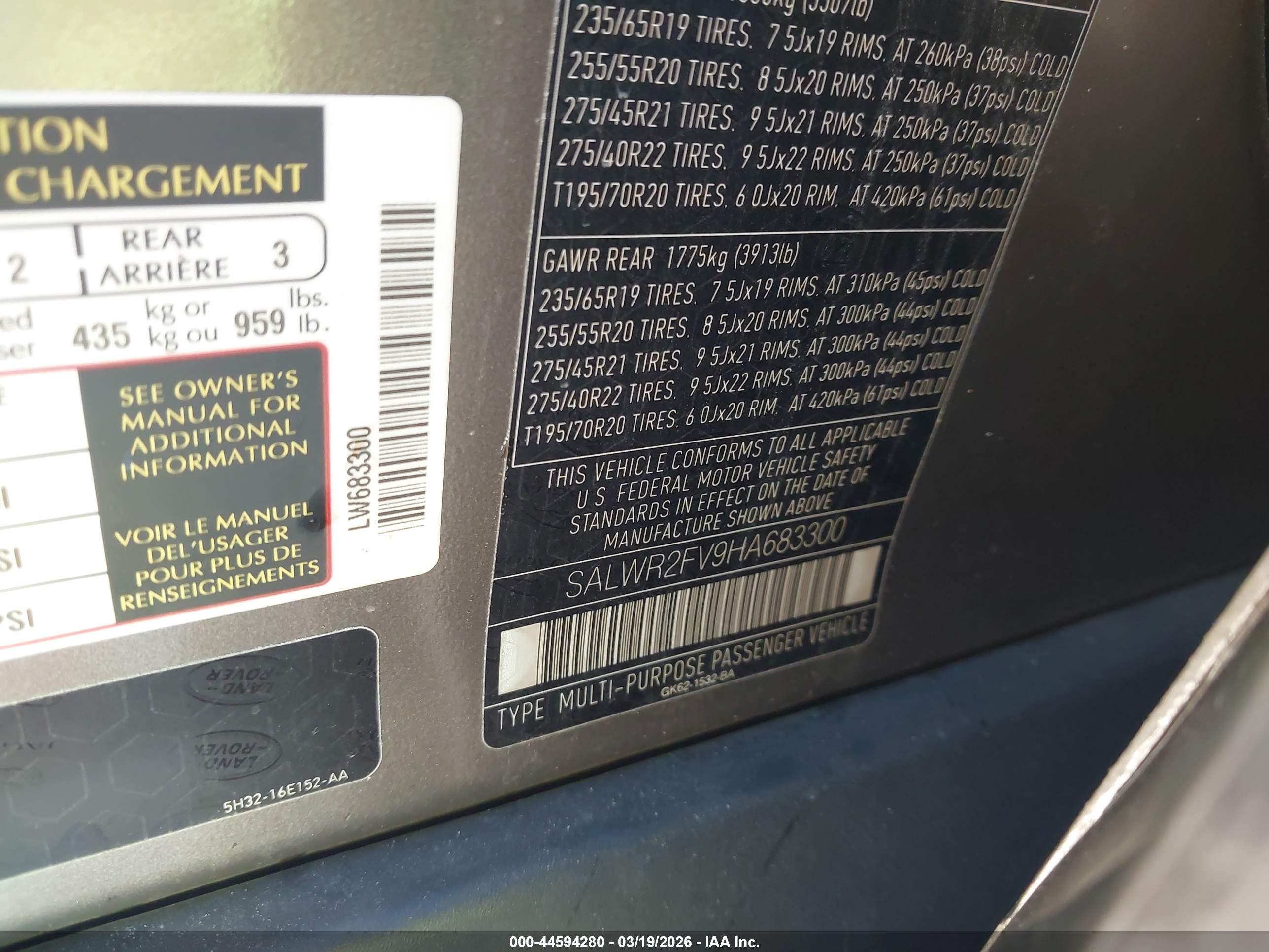 LAND ROVER image 9
