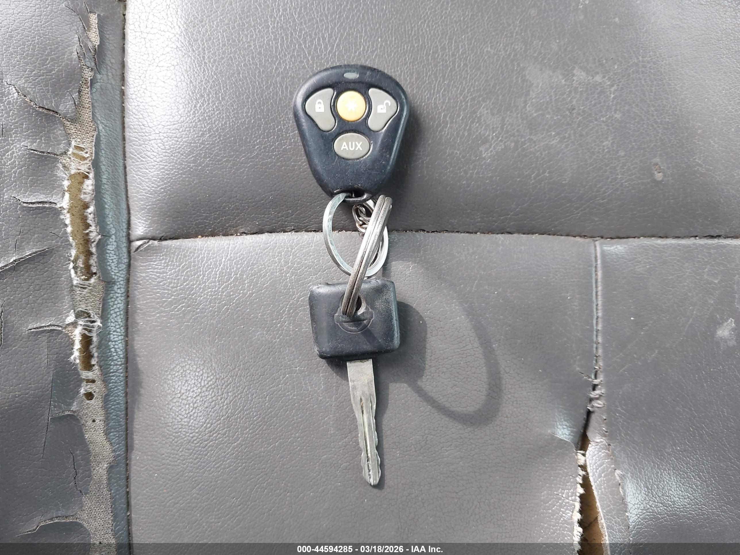 NISSAN NV image 11
