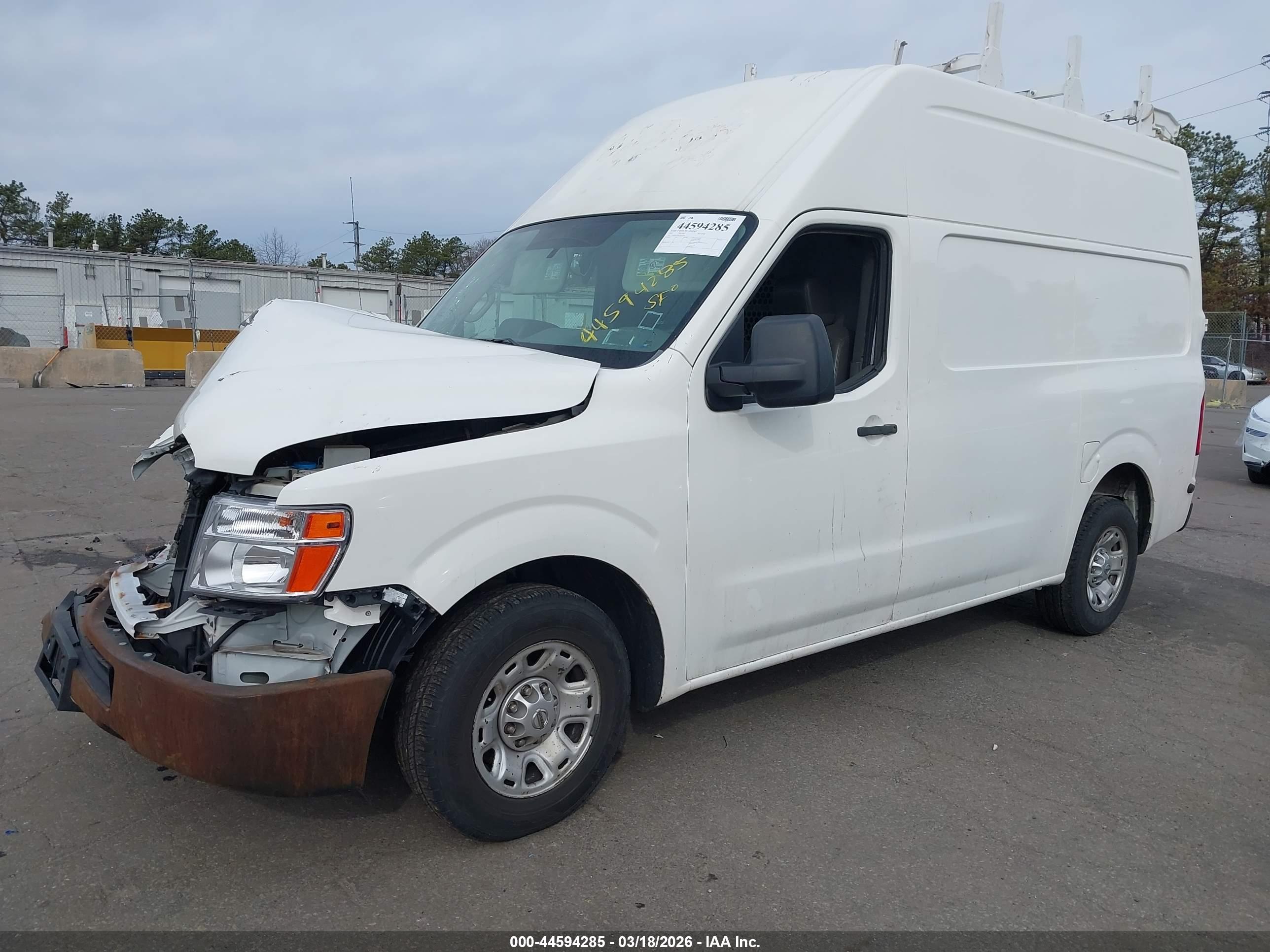 NISSAN NV image 2