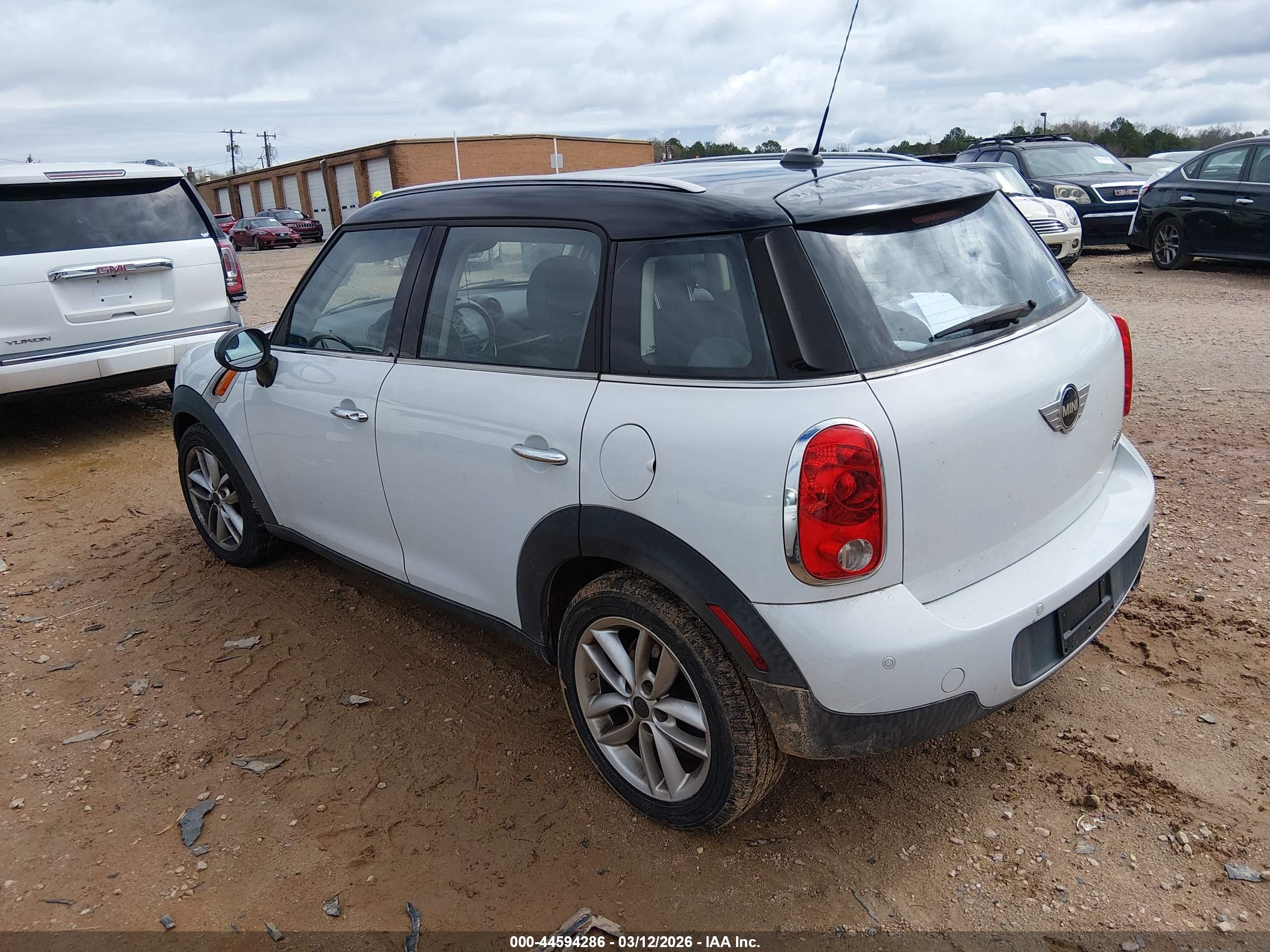MINI COOPER image 3