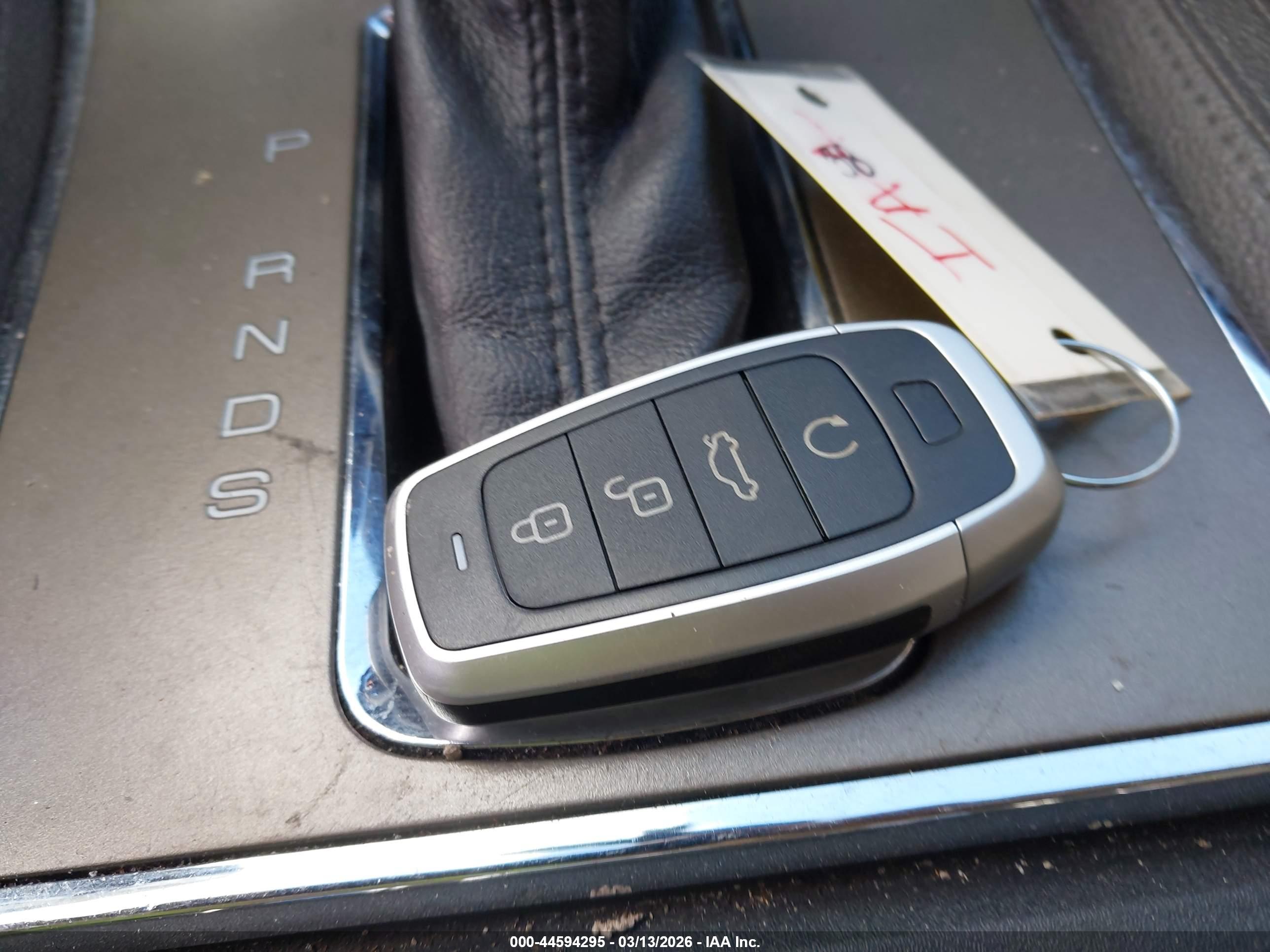 LINCOLN MKX image 11
