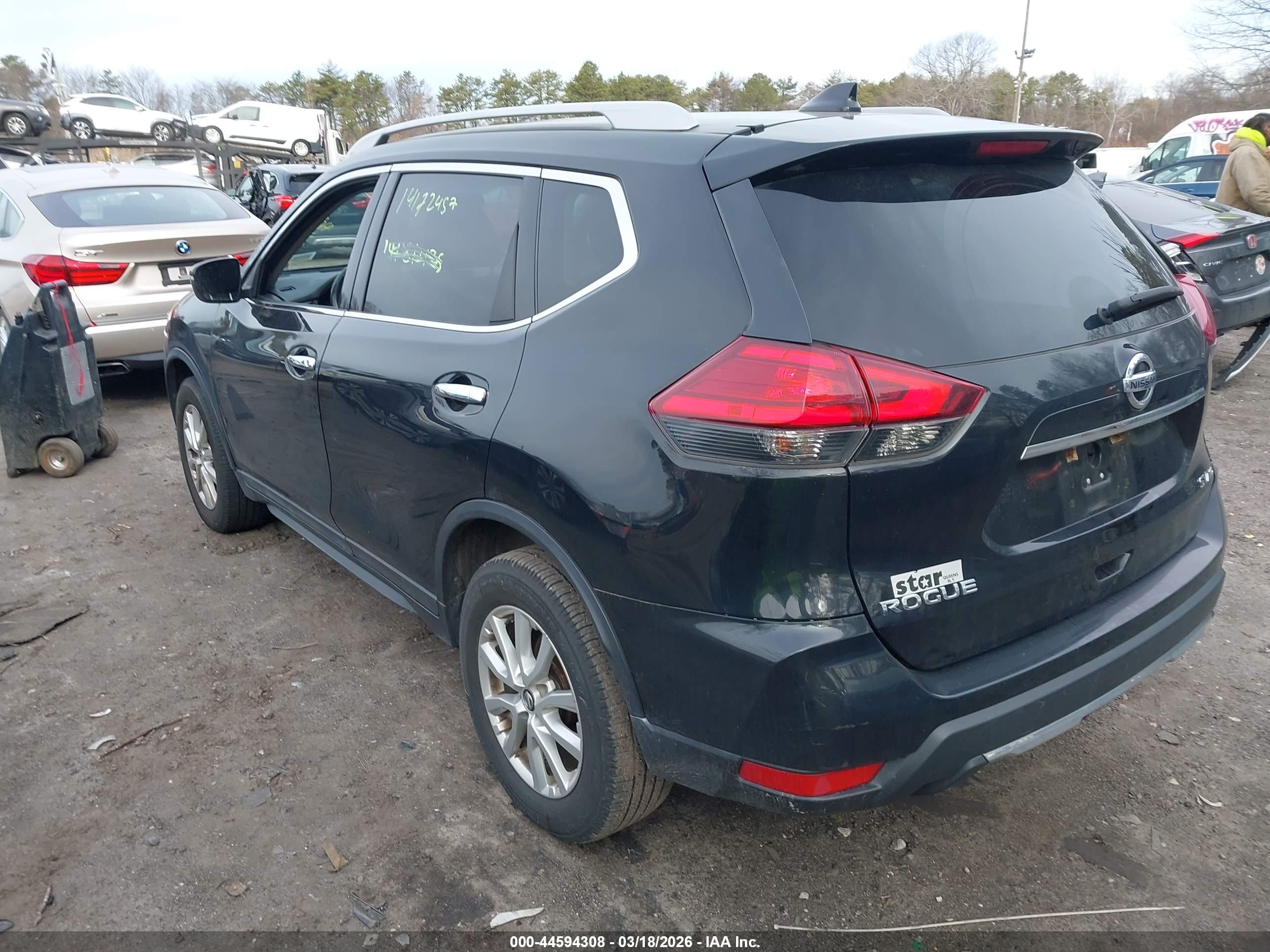 NISSAN ROGUE image 3