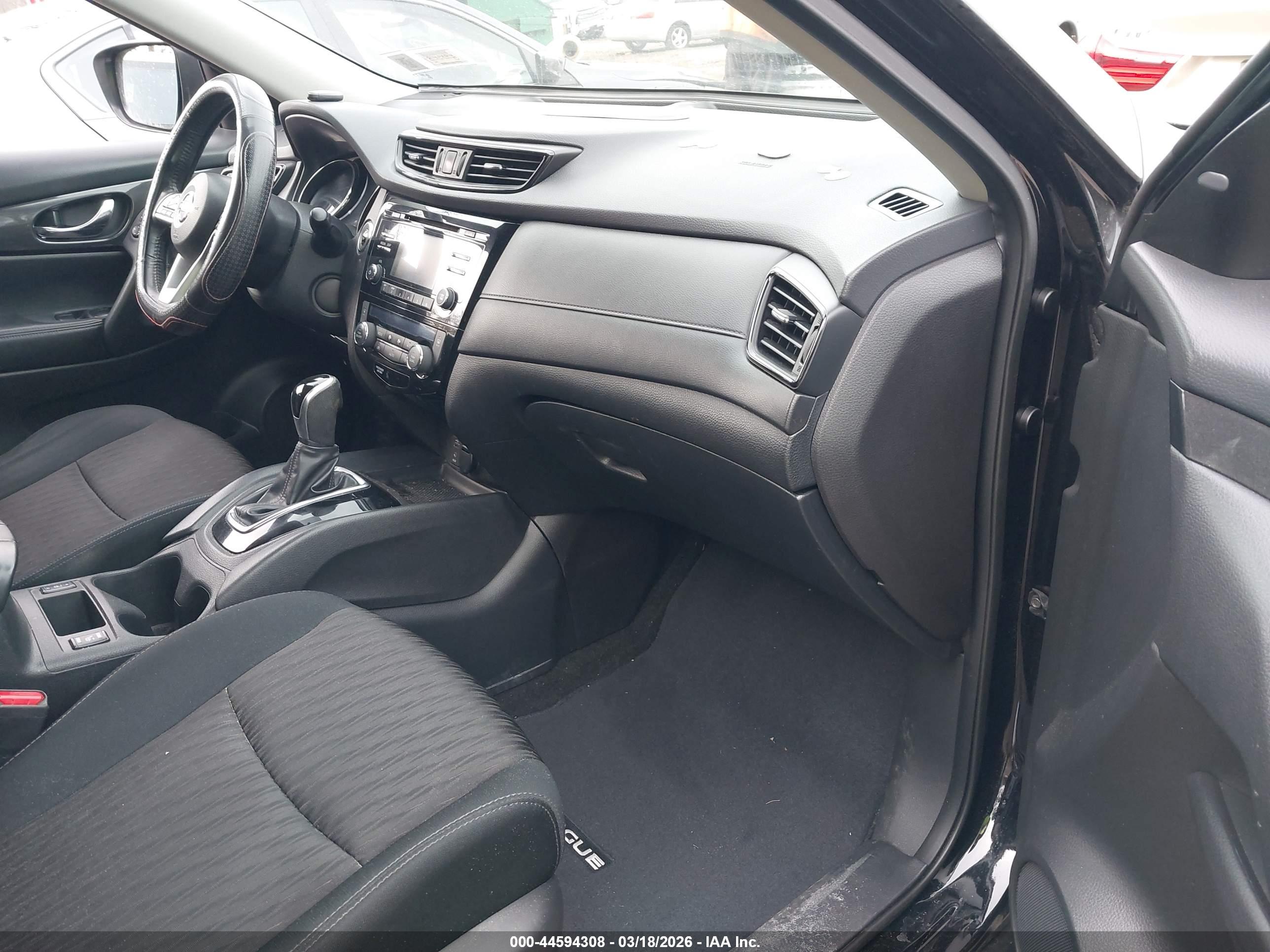 NISSAN ROGUE image 5