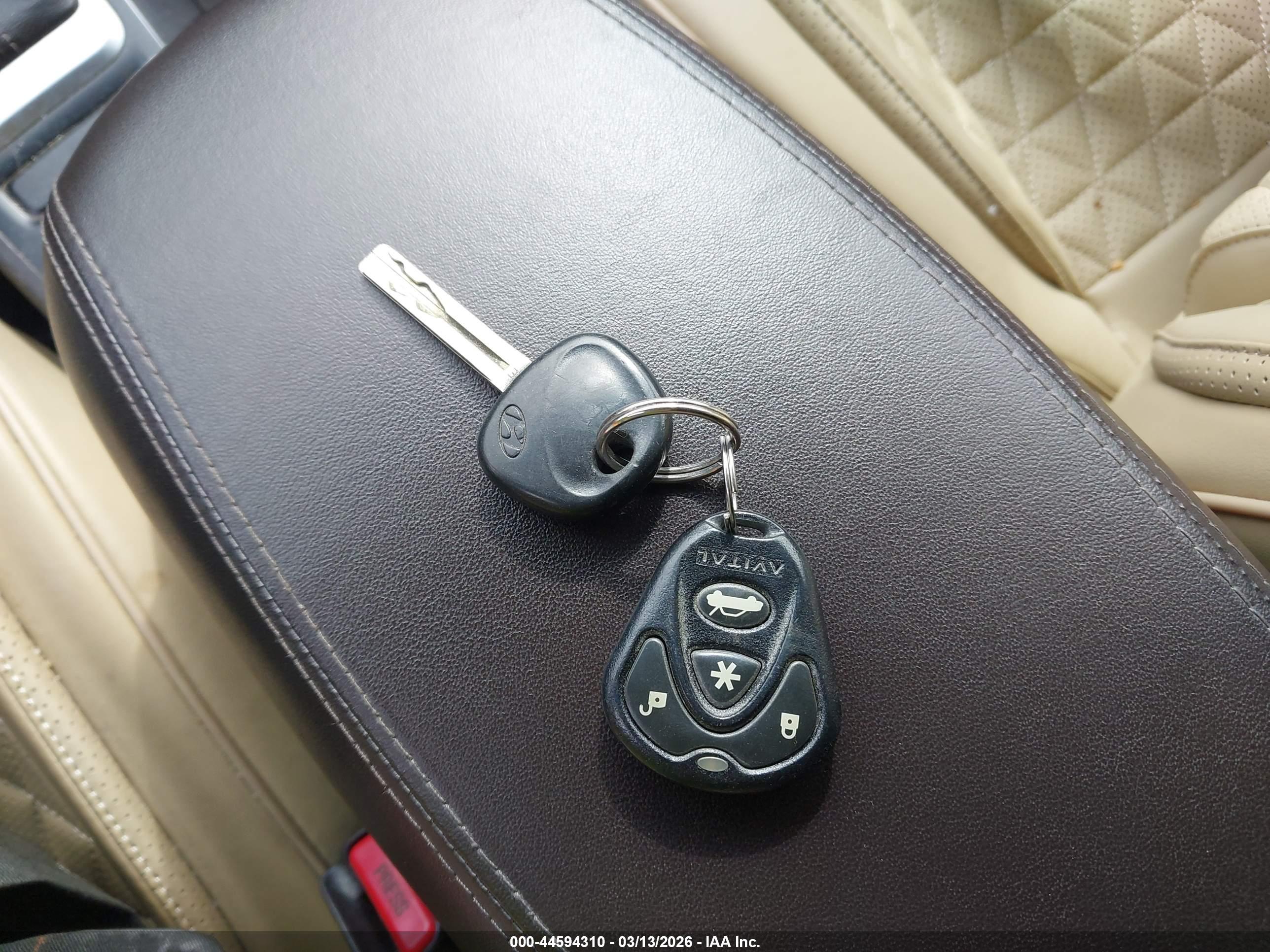 HYUNDAI TUCSON image 11