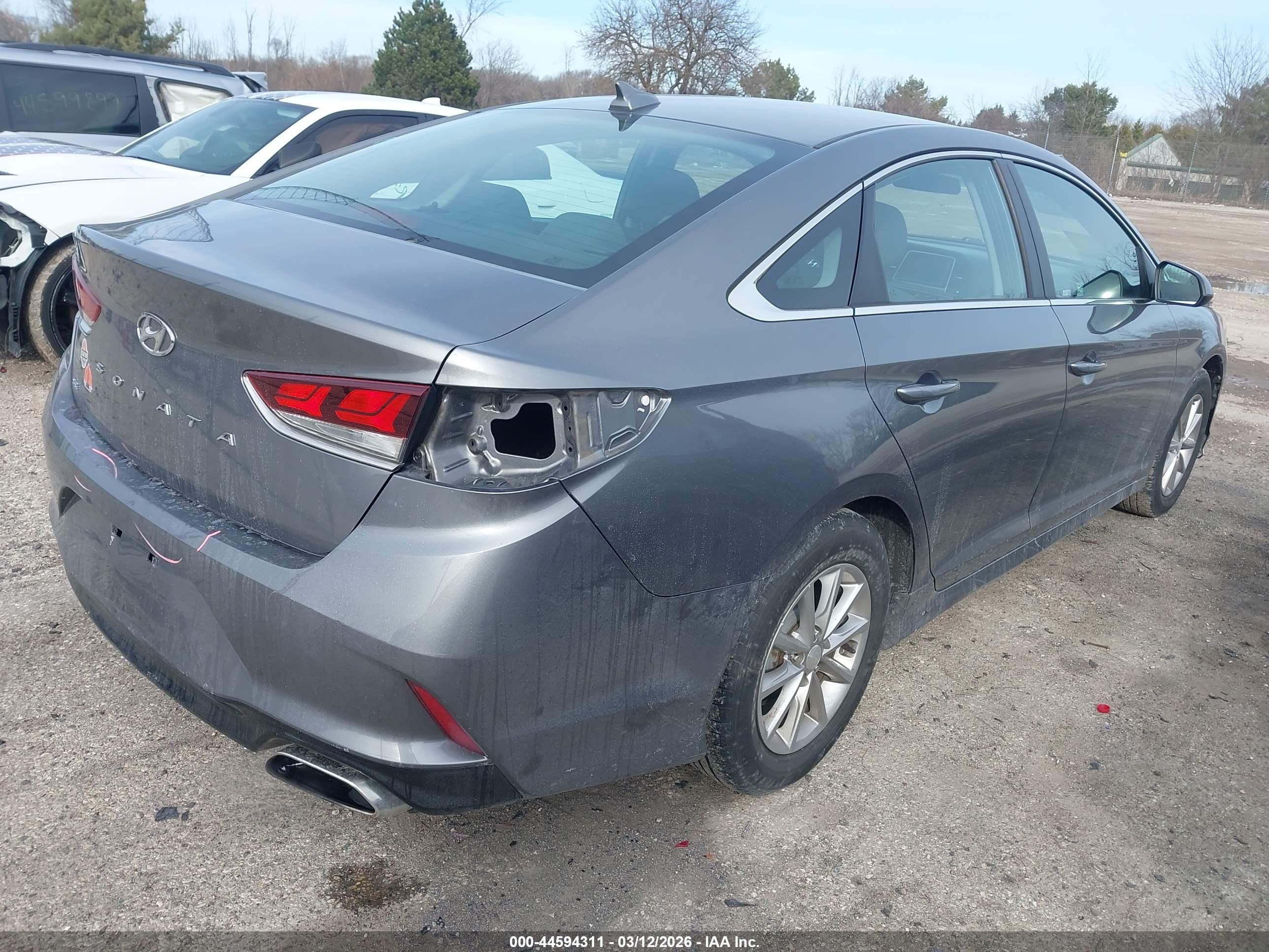 HYUNDAI SONATA image 4